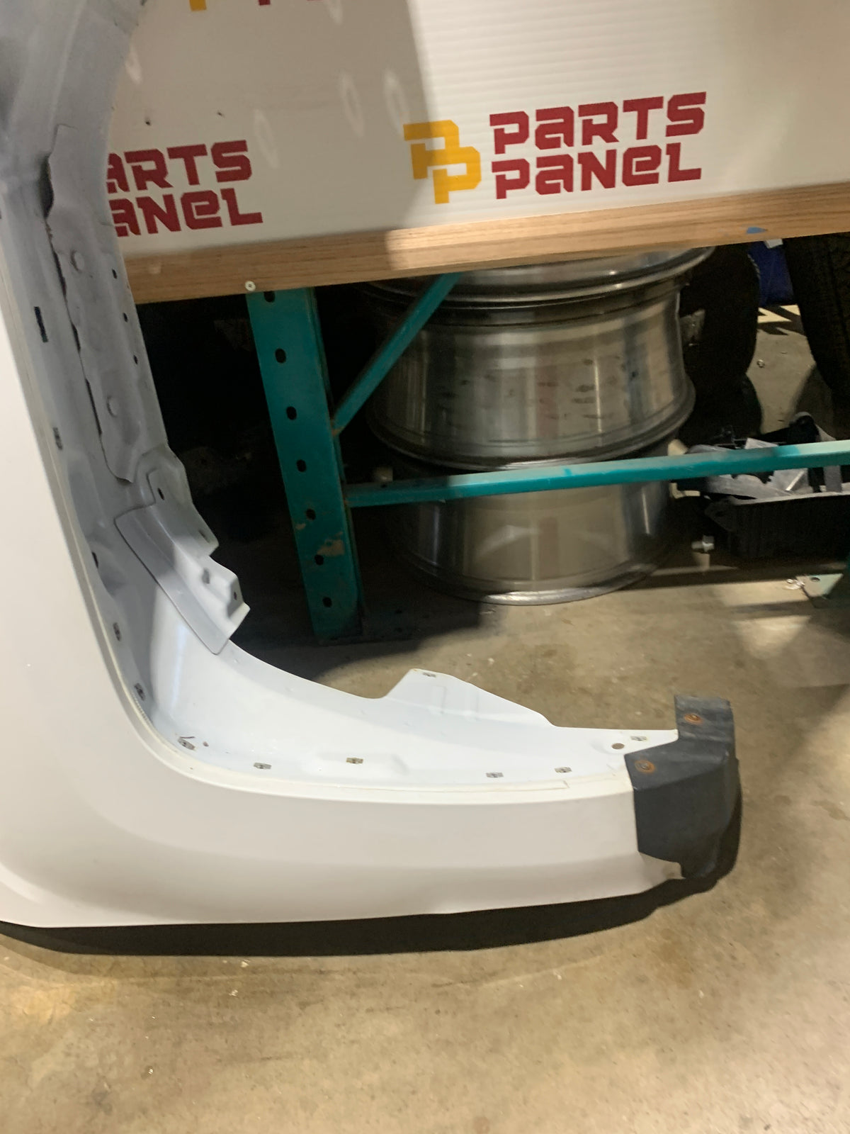 2014-2018 CHEVY SILVERADO 1500 2500 3500 PASSENGER SIDE FENDER OEM USED