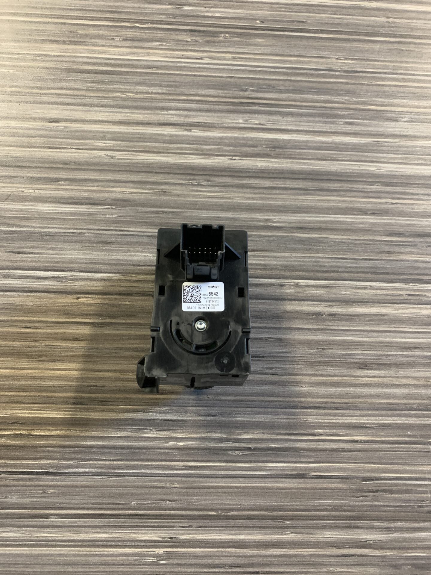 2020 - 2023 GMC SIERRA / CHEVY SILVERADO 1500 / 2500 / 3500 HEADLAMP SWITCH 84526542