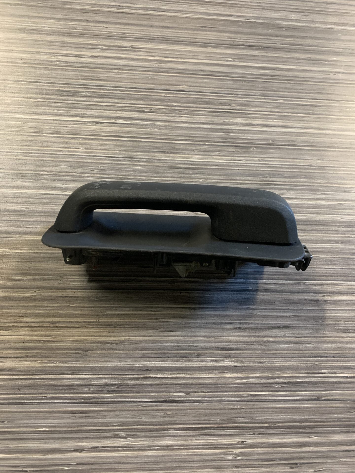 2015 - 2020 FORD F-150 DRIVER SIDE DOOR HANDLE HC3B-162601