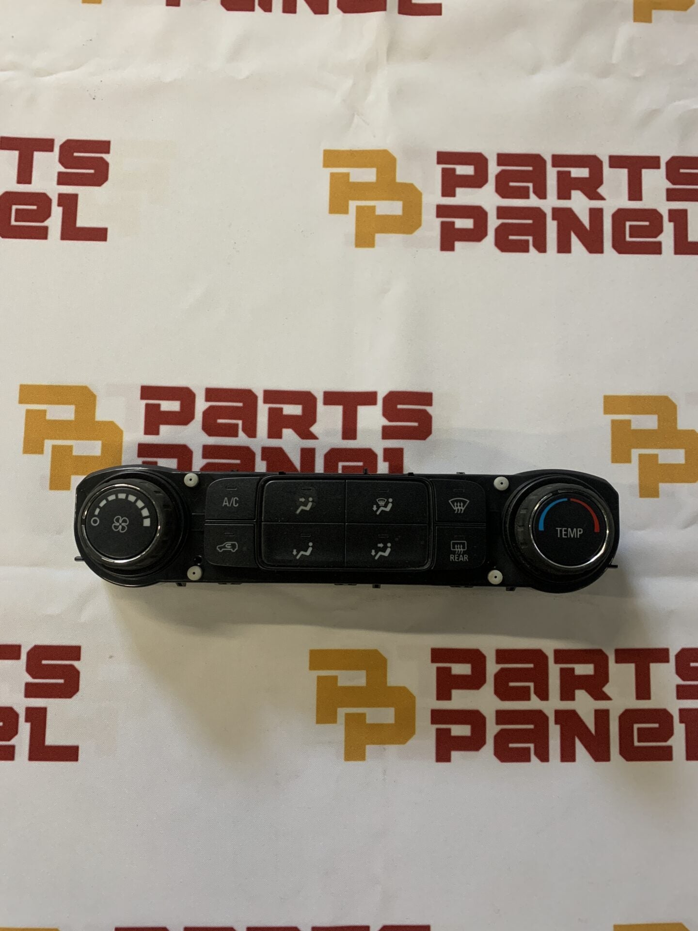 2014 - 2022 GMC SIERRA 1500 / 2500 / 3500 / CANYON / CHEVY SILVERADO 1500 / 2500 / 3500 / COLORADO HEATER CLIMATE CONTROL 84199201