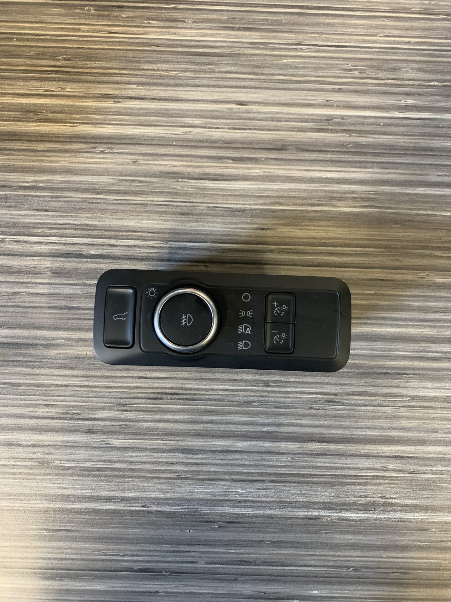 2020 - 2023 FORD ESCAPE HEADLAMP SWITCH WITH TRUNK LED SWITCH LJ6T-13D061-EGW