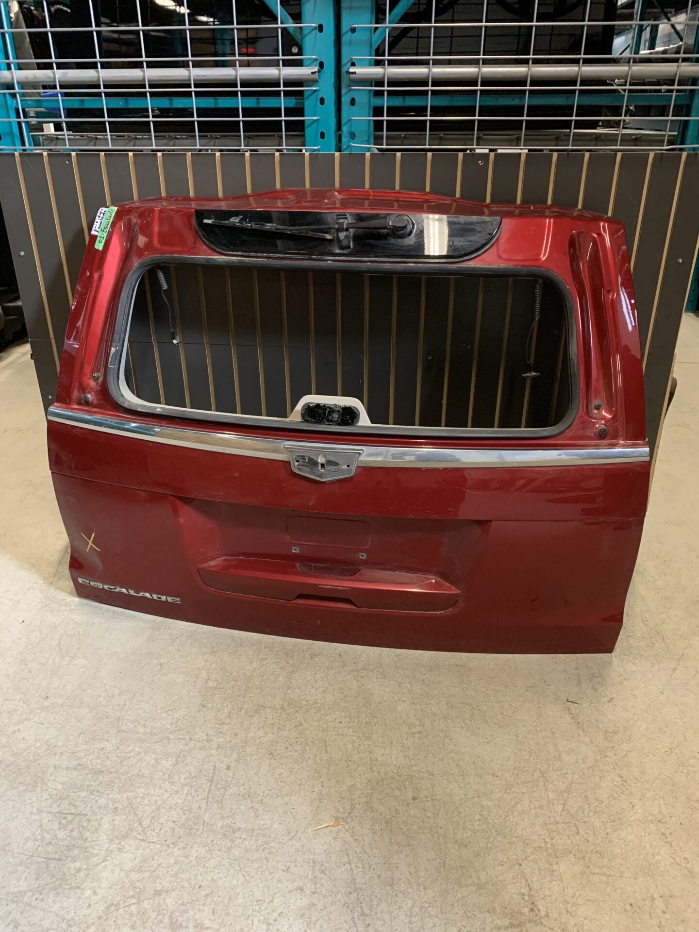 2015 - 2020 CADILLAC ESCALADE TAILGATE
