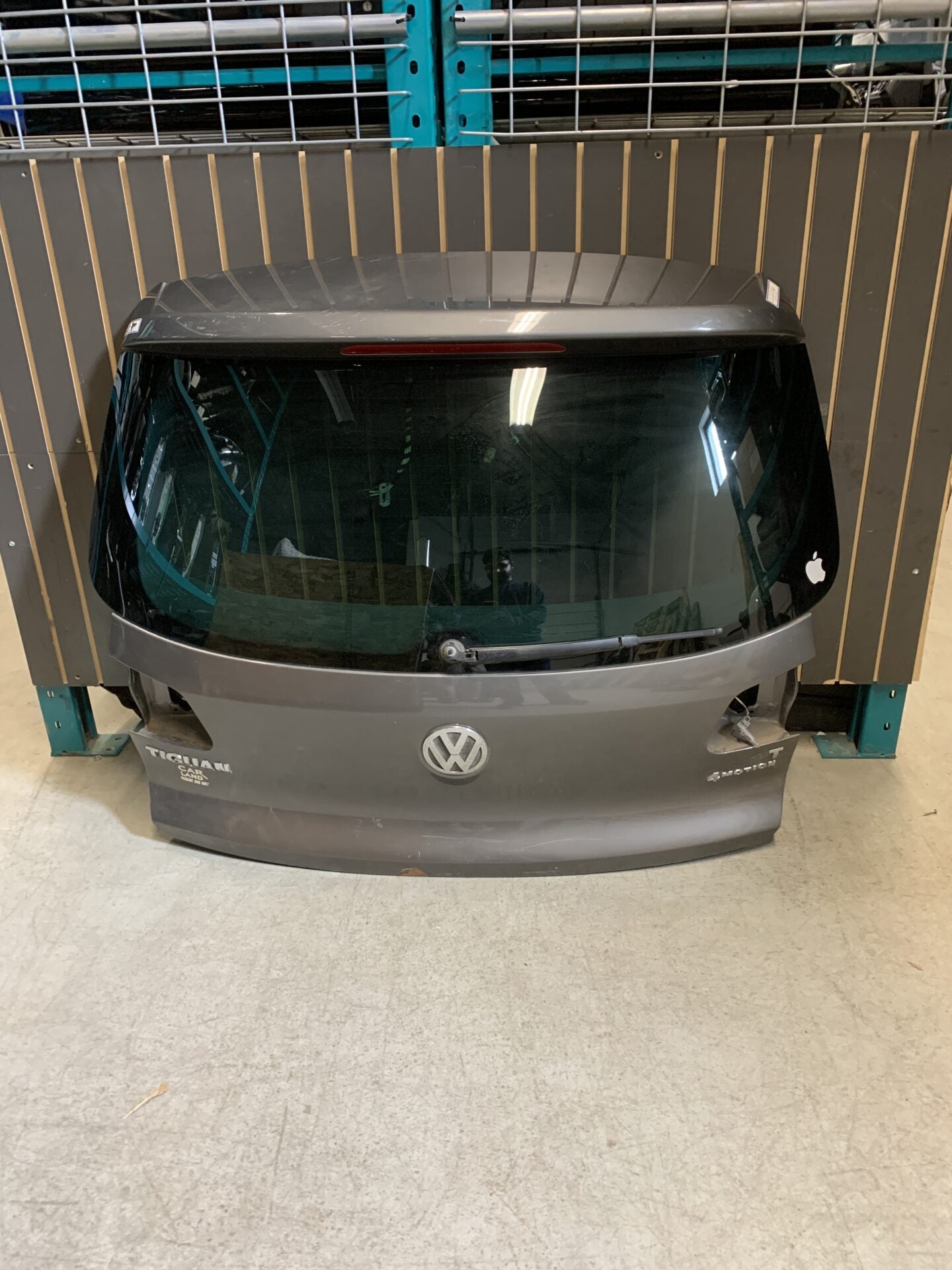 2009 - 2017 VOLKSWAGEN TIGUAN TAILGATE OEM