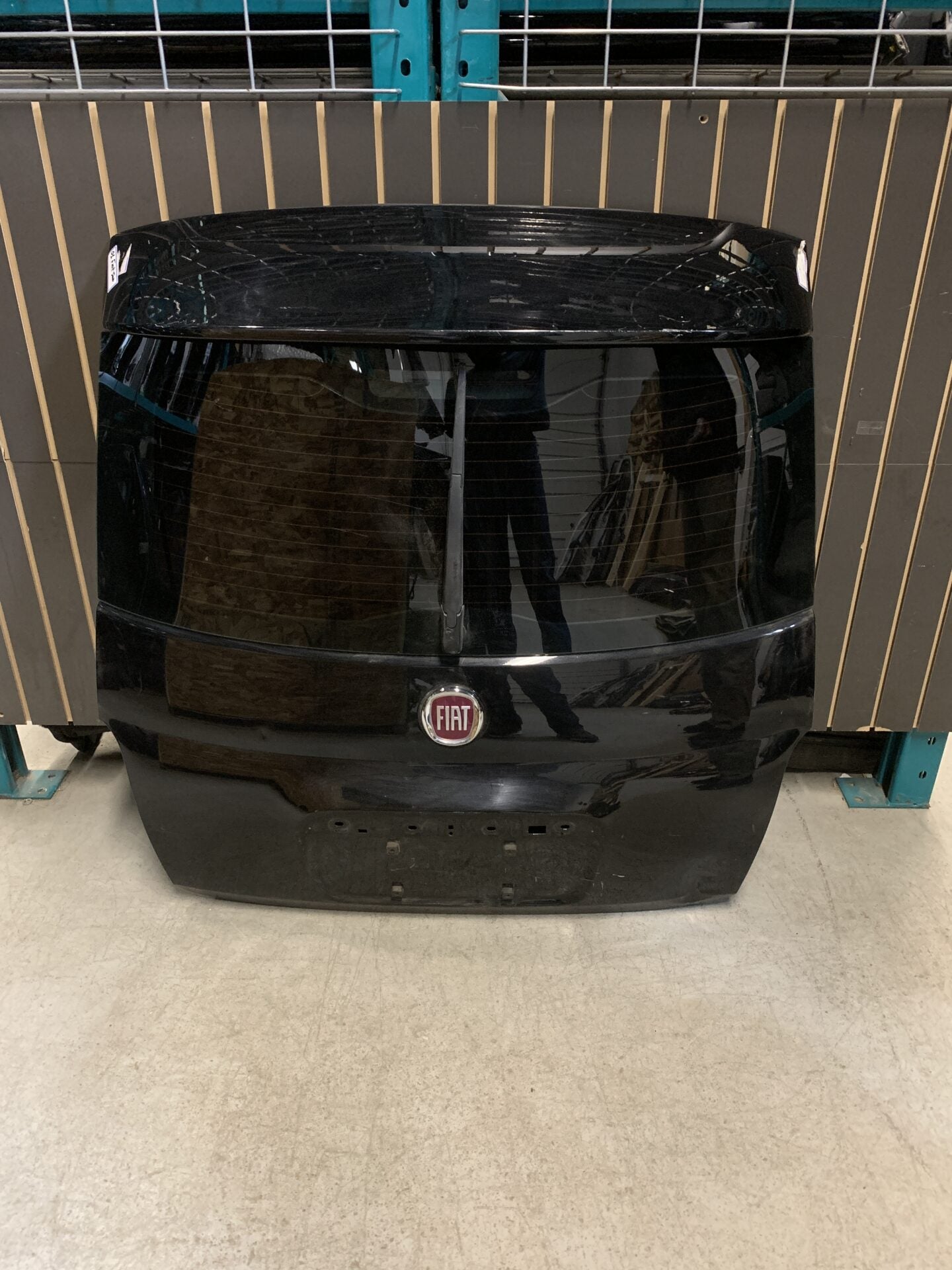 2012 - 2016 FIAT 500 TAILGATE OEM