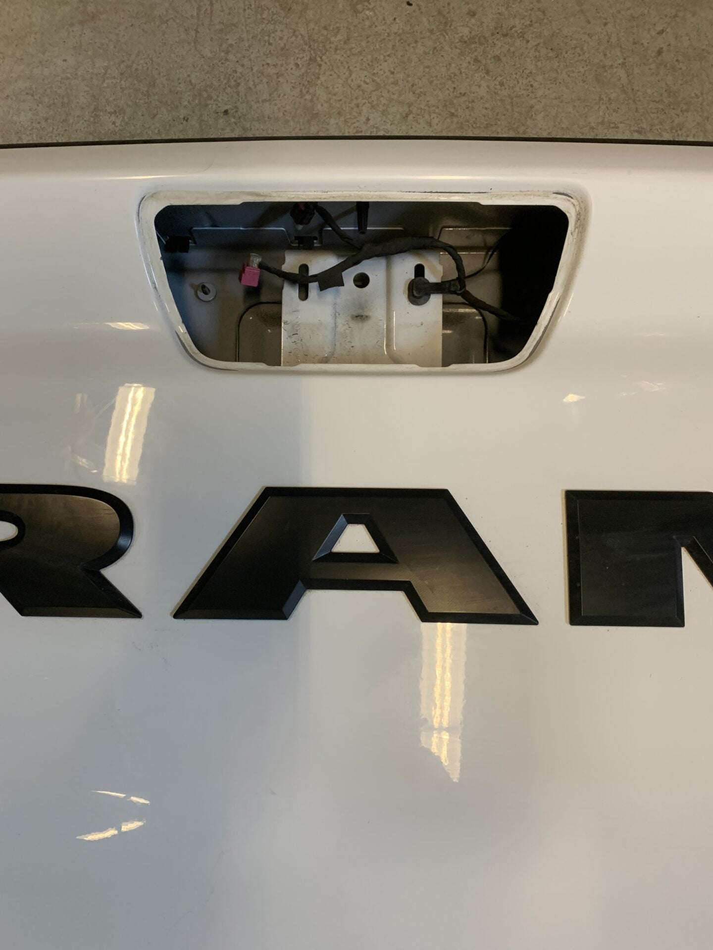 2019 - 2025 RAM REBEL 1500 OEM WHITE TAILGATE 68623974AB