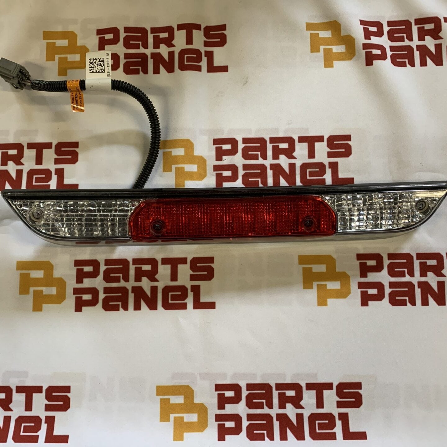 2015 - 2020 FORD F150 HIGH MOUNTED LAMP / THIRD BRAKE LIGHT FL3T-13A613-BJ