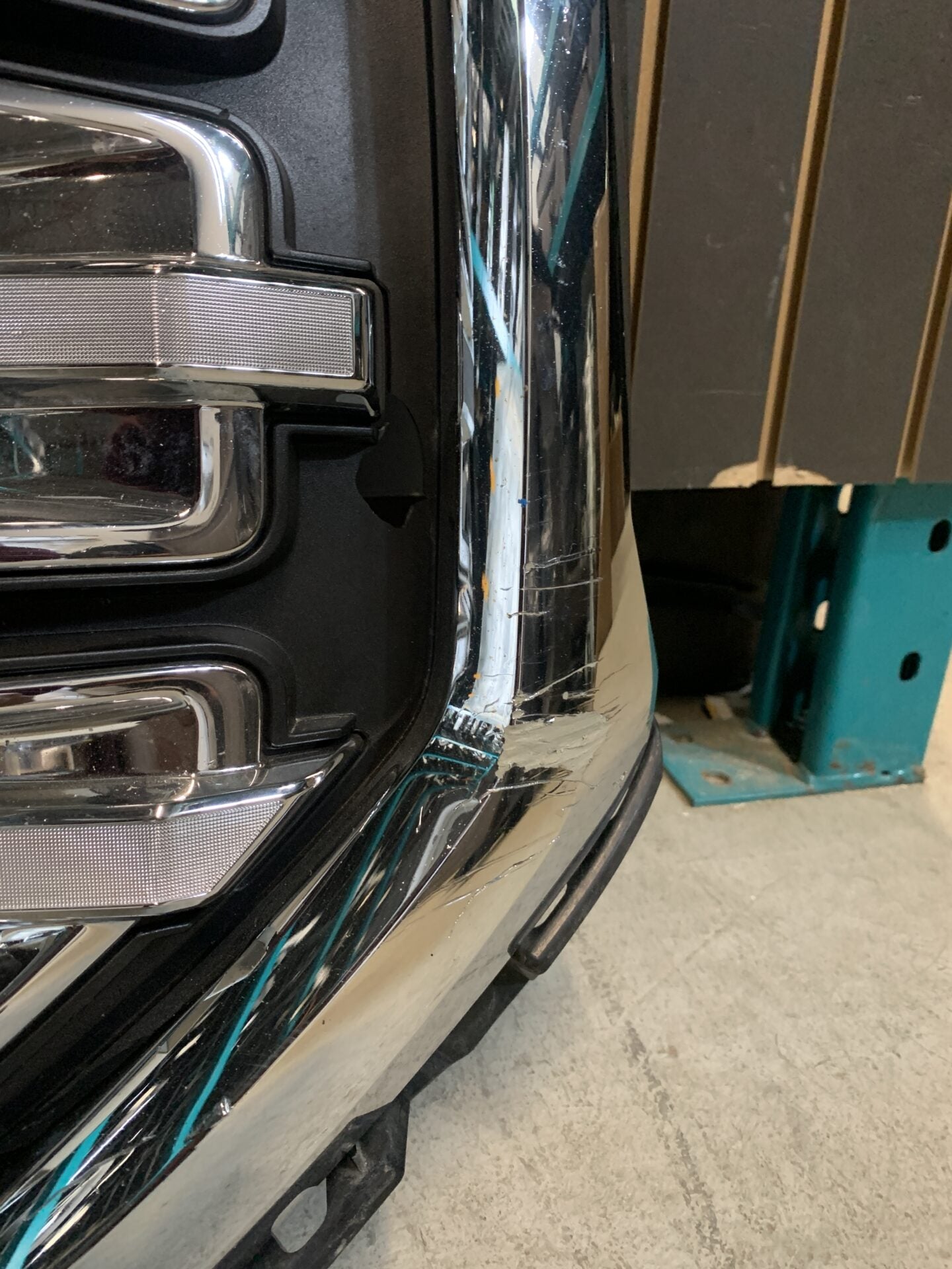 2016 – 2018 GMC SIERRA 1500 FRONT CHROME GRILLE 23496236