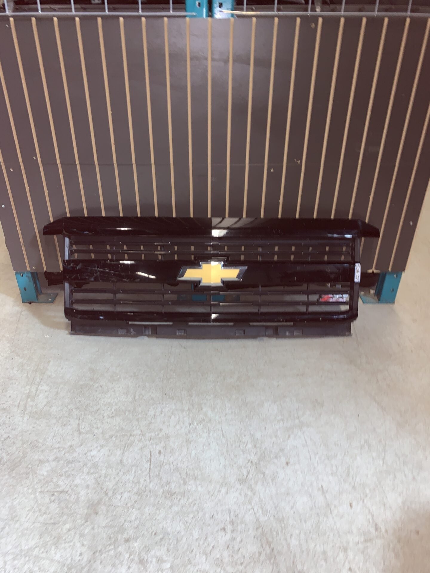 2015 - 2019 CHEVY SILVERADO 2500 / 3500 BLACK FRONT GRILLE 23335302