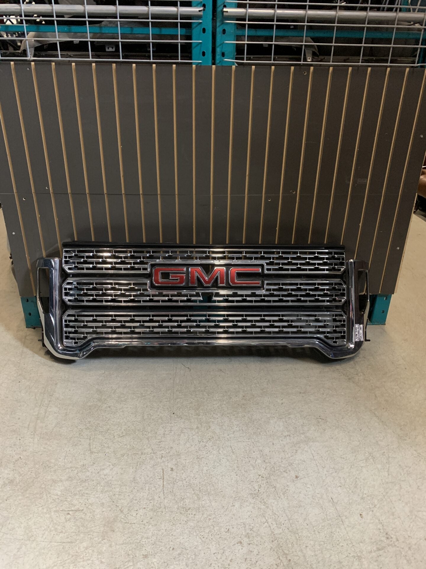 2020 - 2022 GMC SIERRA DENALI 2500 / 3500 FRONT CHROME GRILLE 84691993