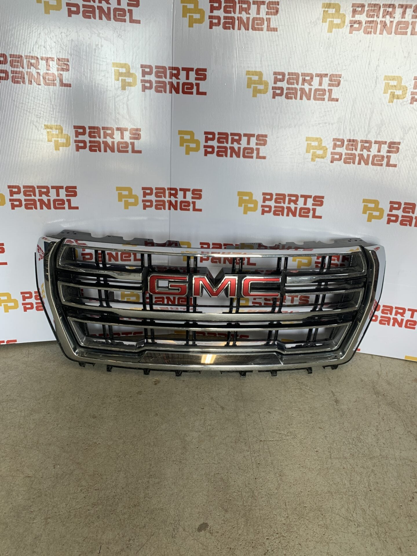 2021 - 2023 GMC YUKON / YUKON XL / SLE / SLT FRONT CHROME GRILLE 84835787