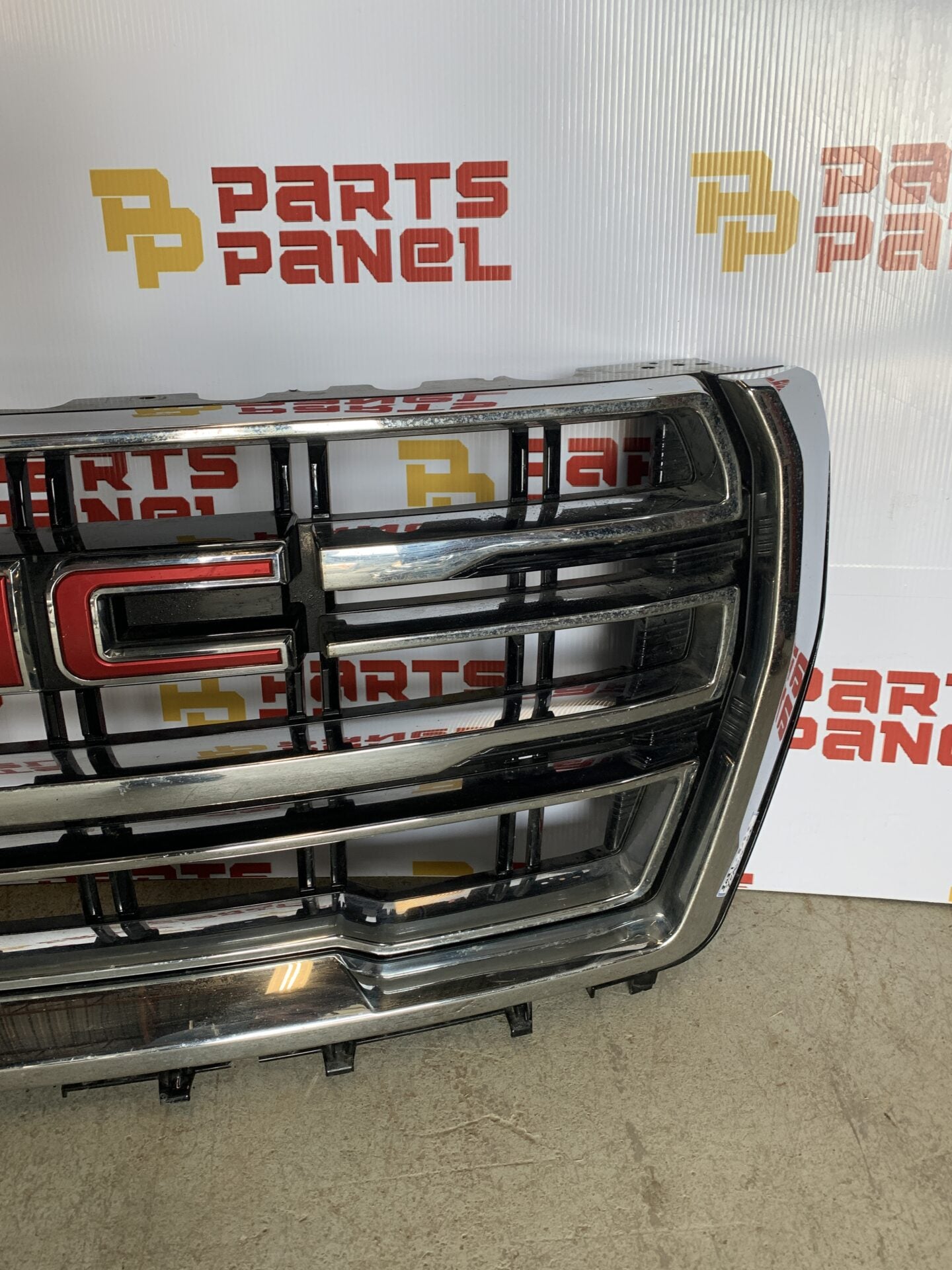 2021 - 2023 GMC YUKON / YUKON XL / SLE / SLT FRONT CHROME GRILLE 84835787