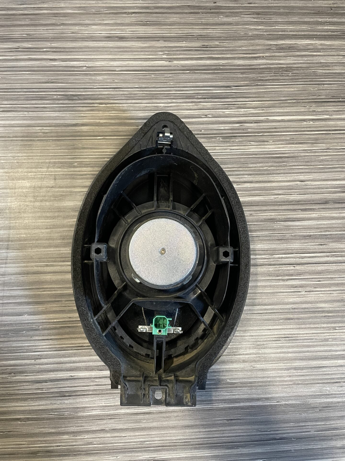 2019 - 2024 GMC SIERRA / CHEVY SILVERADO / CADILLAC ESCLADE FRONT DOOR SPEAKER 23364498