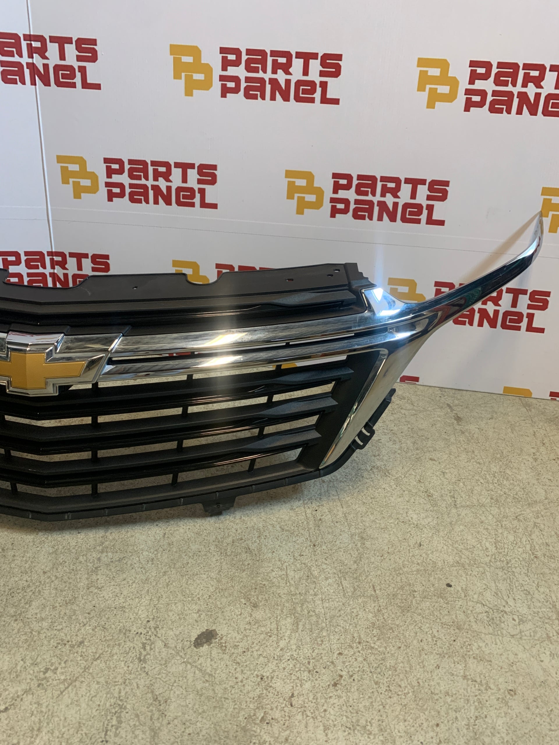 2022 - 2023 CHEVY EQUINOX RS FRONT GRILLE GM628 2C10 CA14