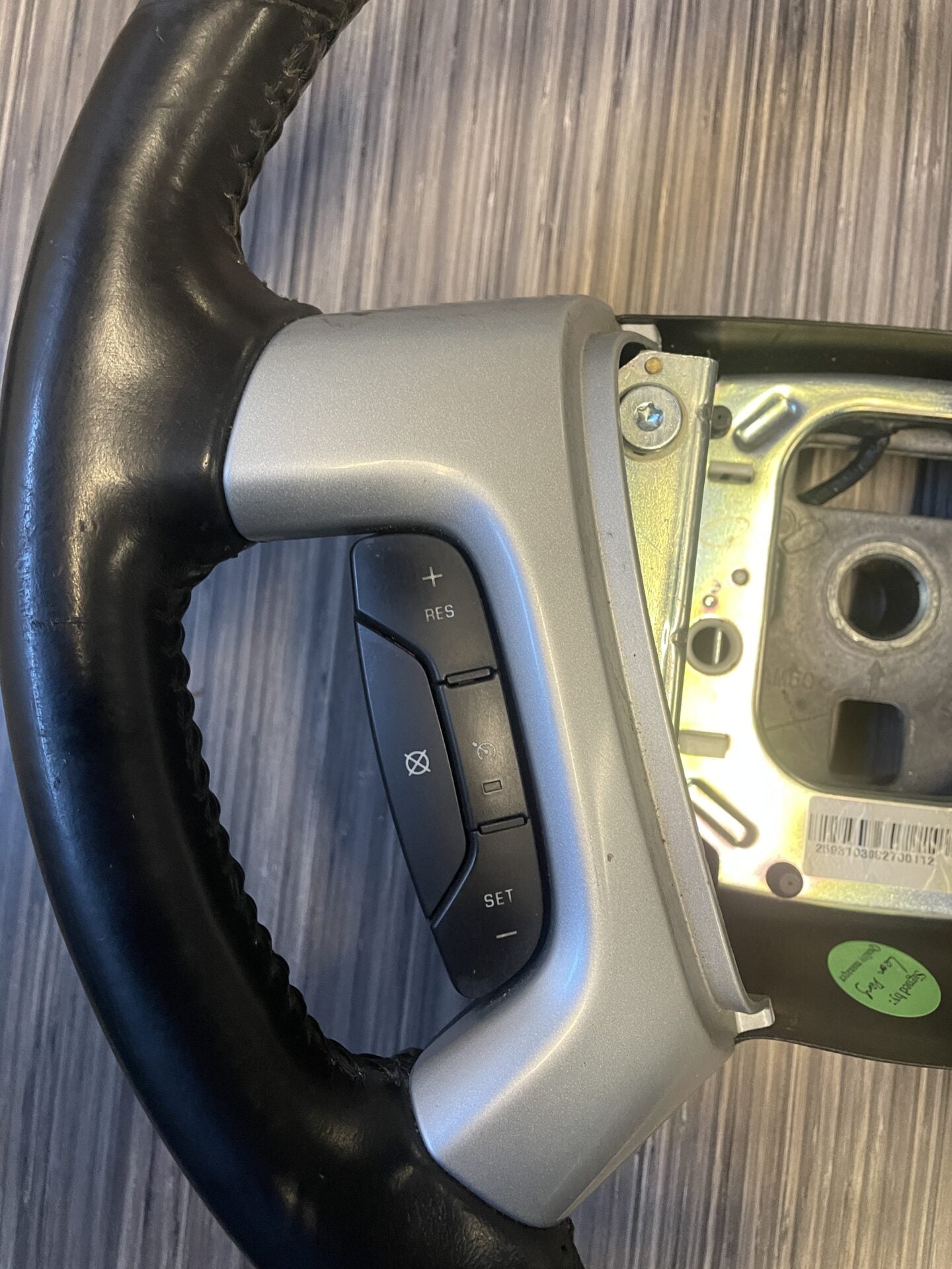 2009 - 2012 CHEVY TRAVERSE STEERING WHEEL CRUISE AUDIO CONTROLS