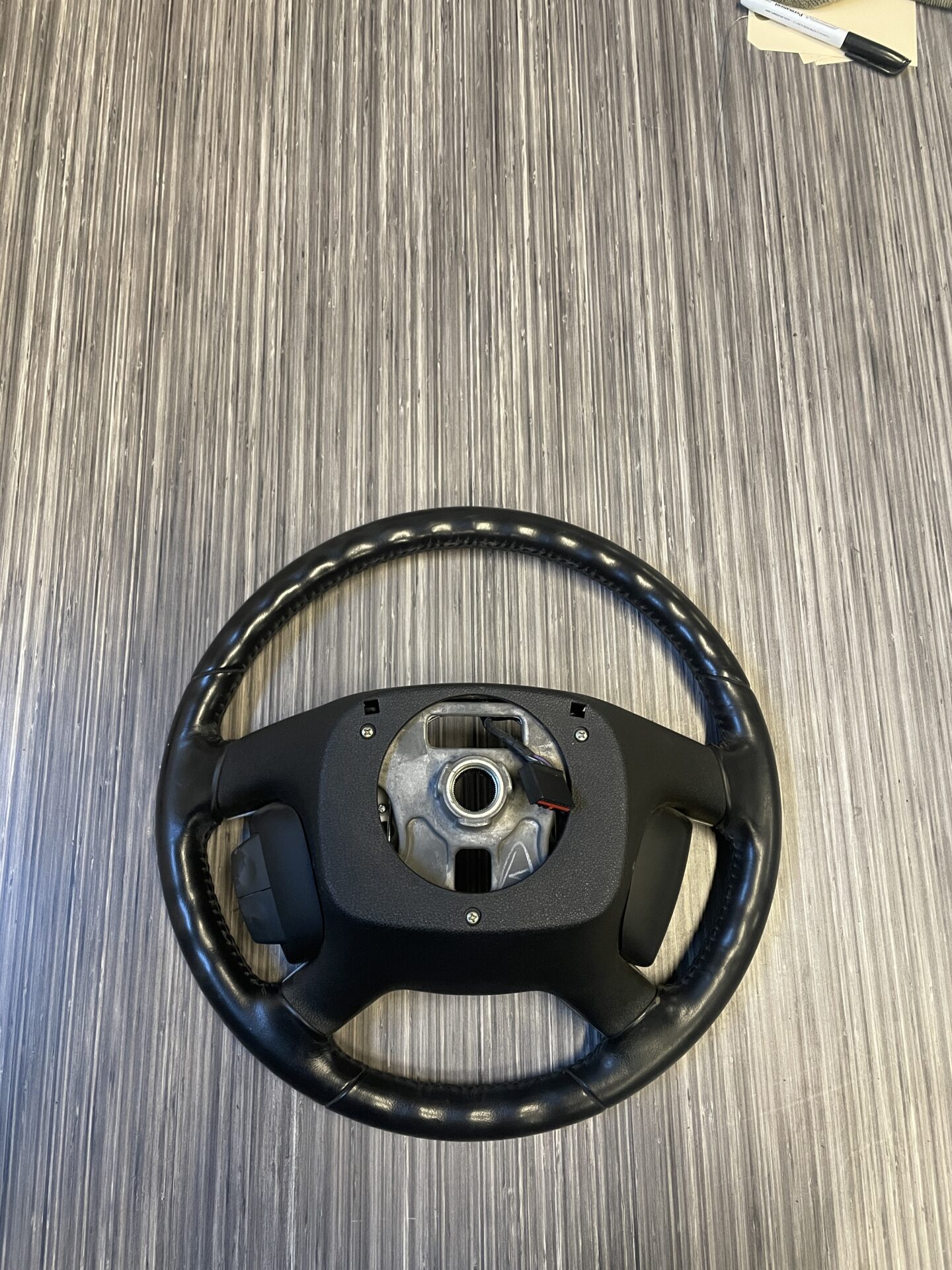 2009 - 2012 CHEVY TRAVERSE STEERING WHEEL CRUISE AUDIO CONTROLS 25931030