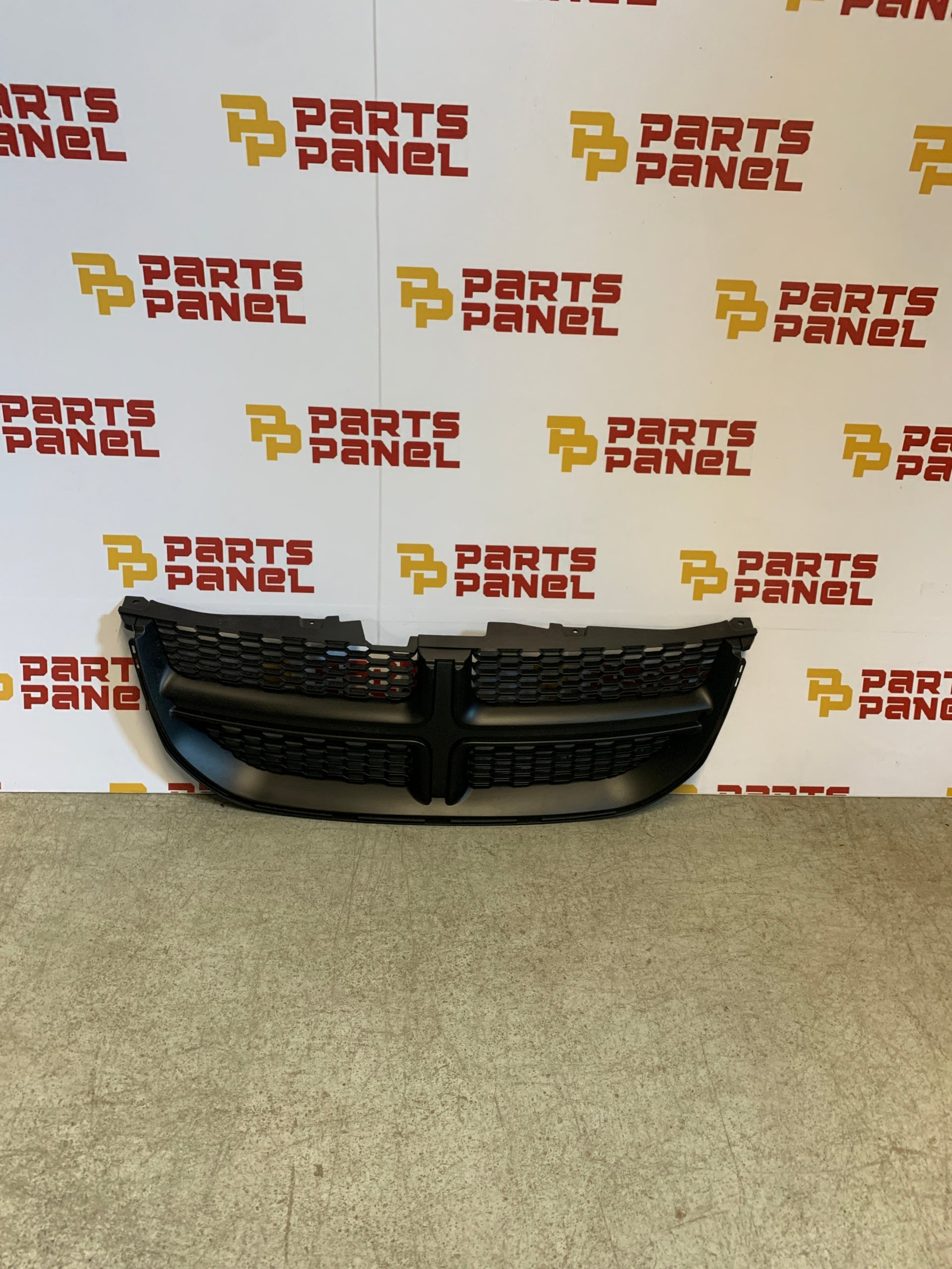 2011 - 2020 DODGE CARAVAN / CARGO VAN BLACK GRILLE CH1200340