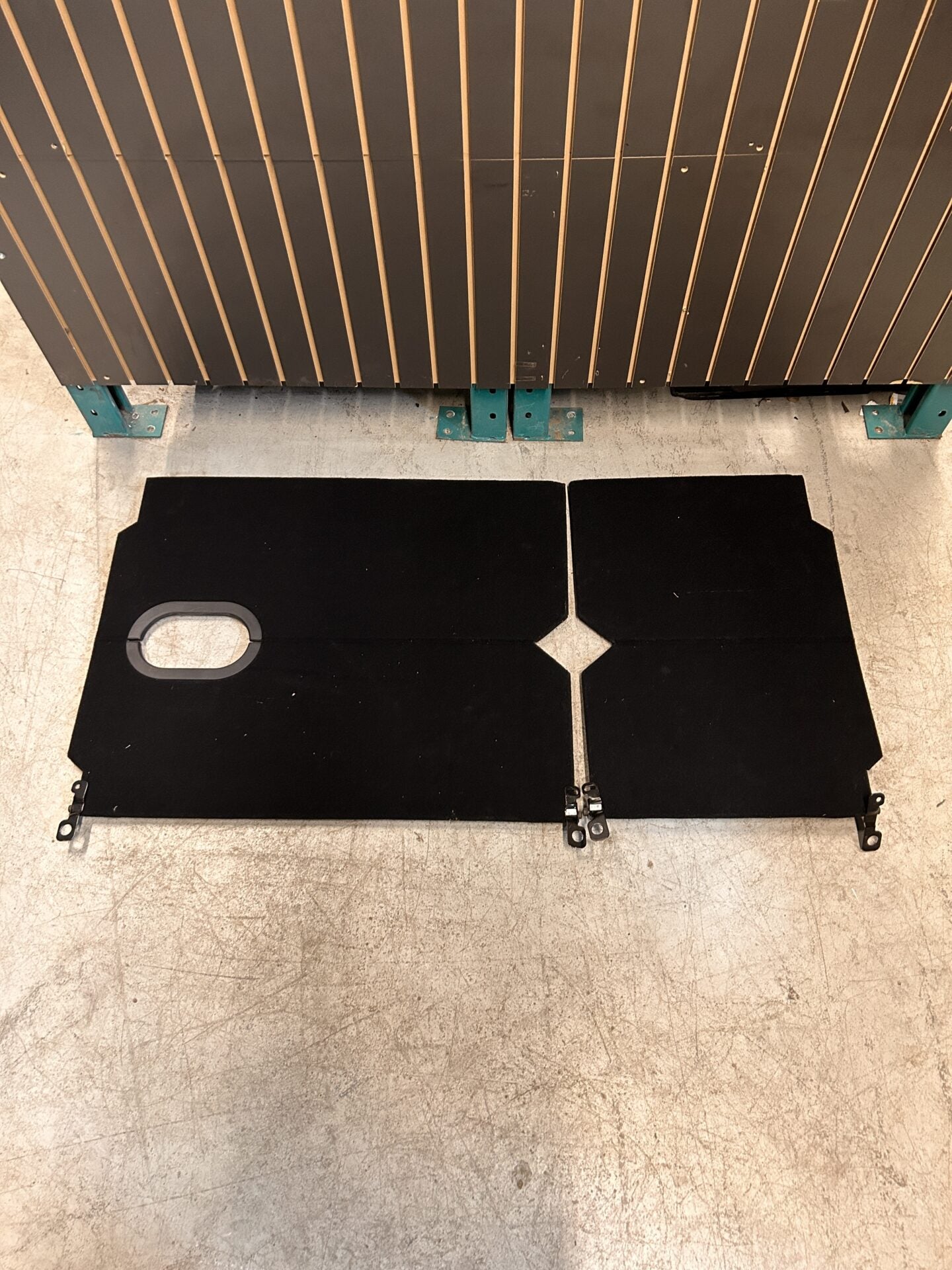 2013 - 2024 RAM 1500 / 2500 / 3500 FOLDING LOAD FLOOR ASSEMBLY LEFT AND RIGHT SIDE 5SD54DX9AD