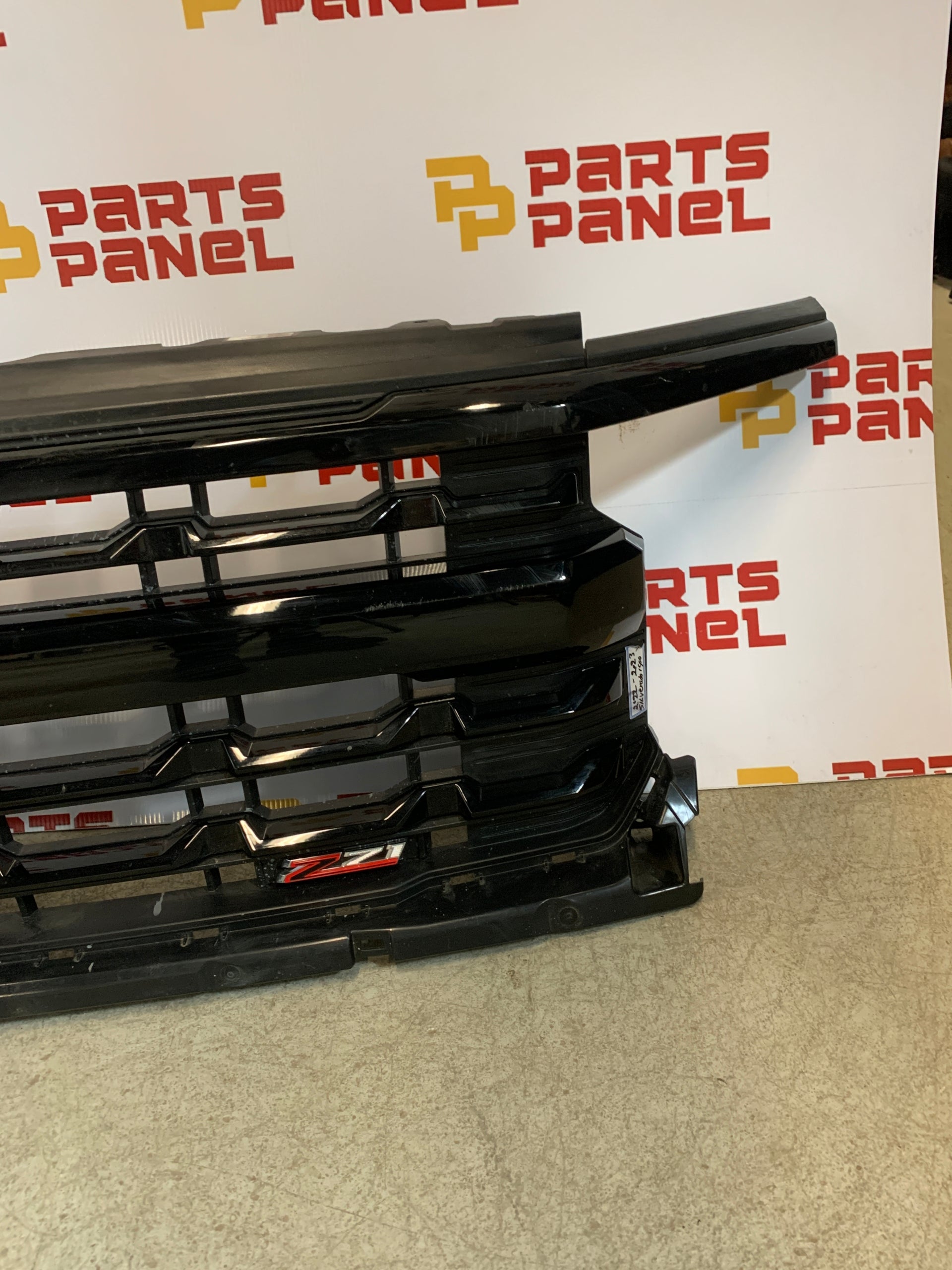 2022 - 2023 CHEVY SILVERADO 1500 BLACK FRONT GRILLE 85516954