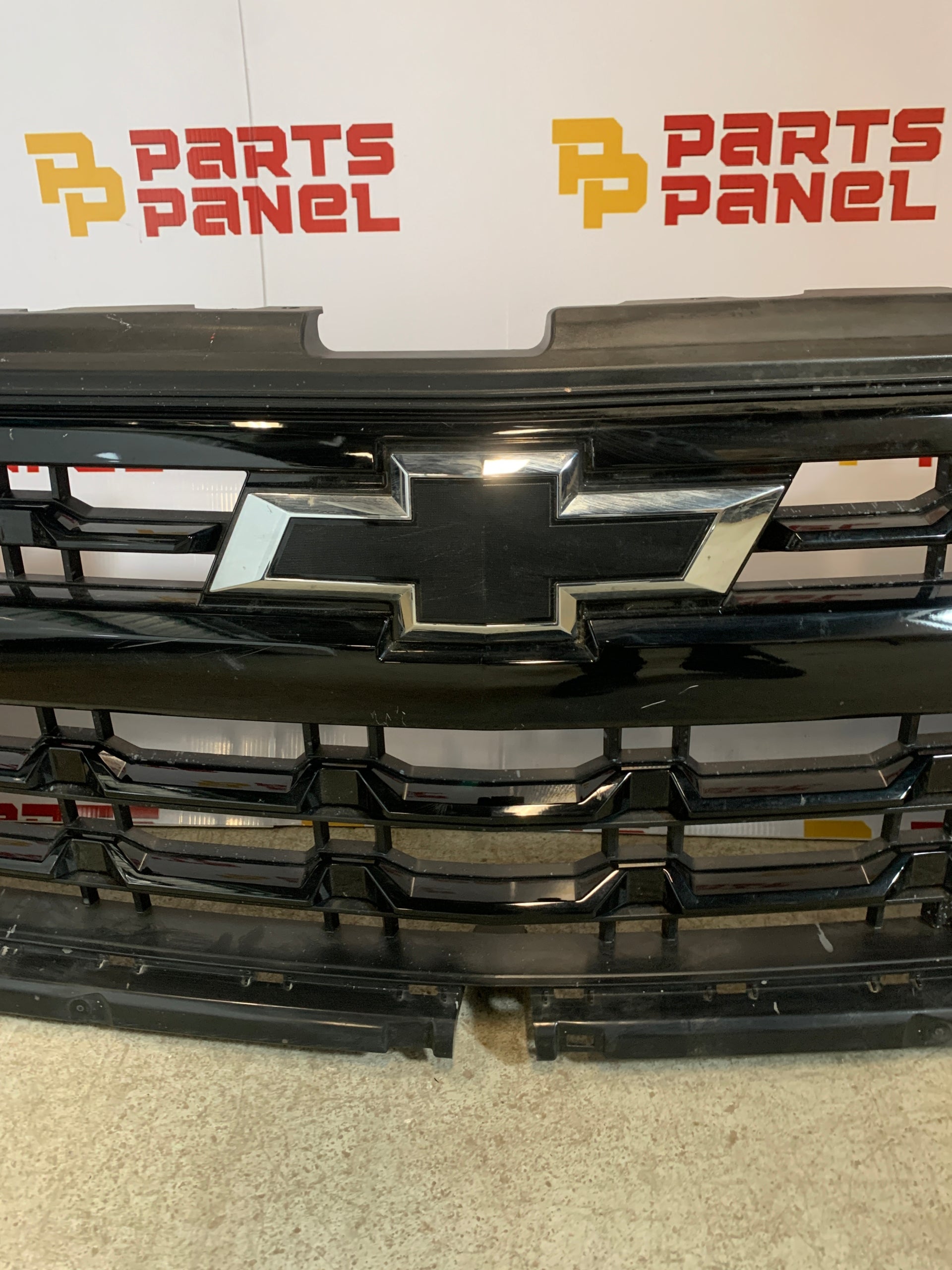 2022 - 2023 CHEVY SILVERADO 1500 BLACK FRONT GRILLE 85516954