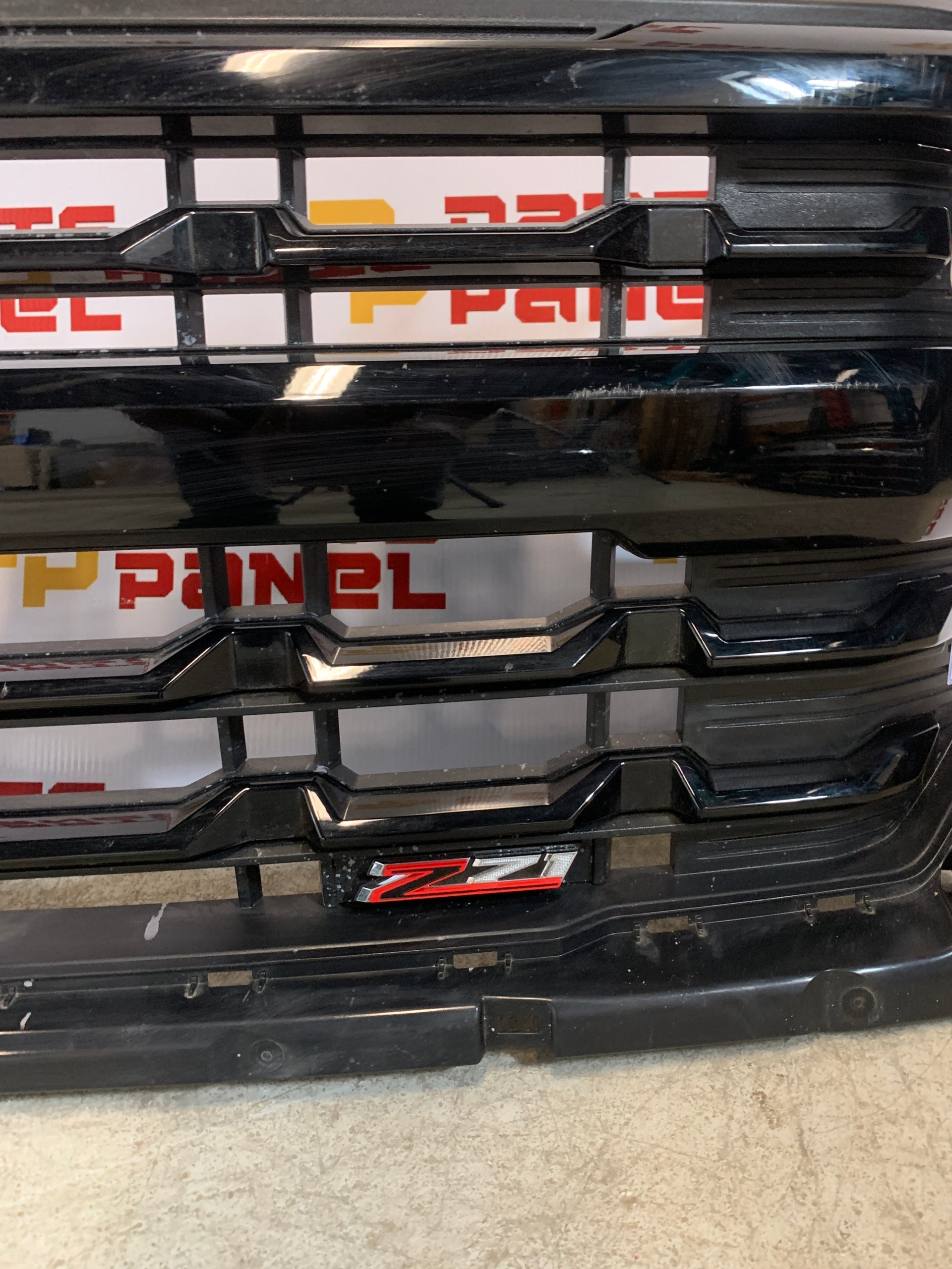 2022 - 2023 CHEVY SILVERADO 1500 BLACK FRONT GRILLE 85516954