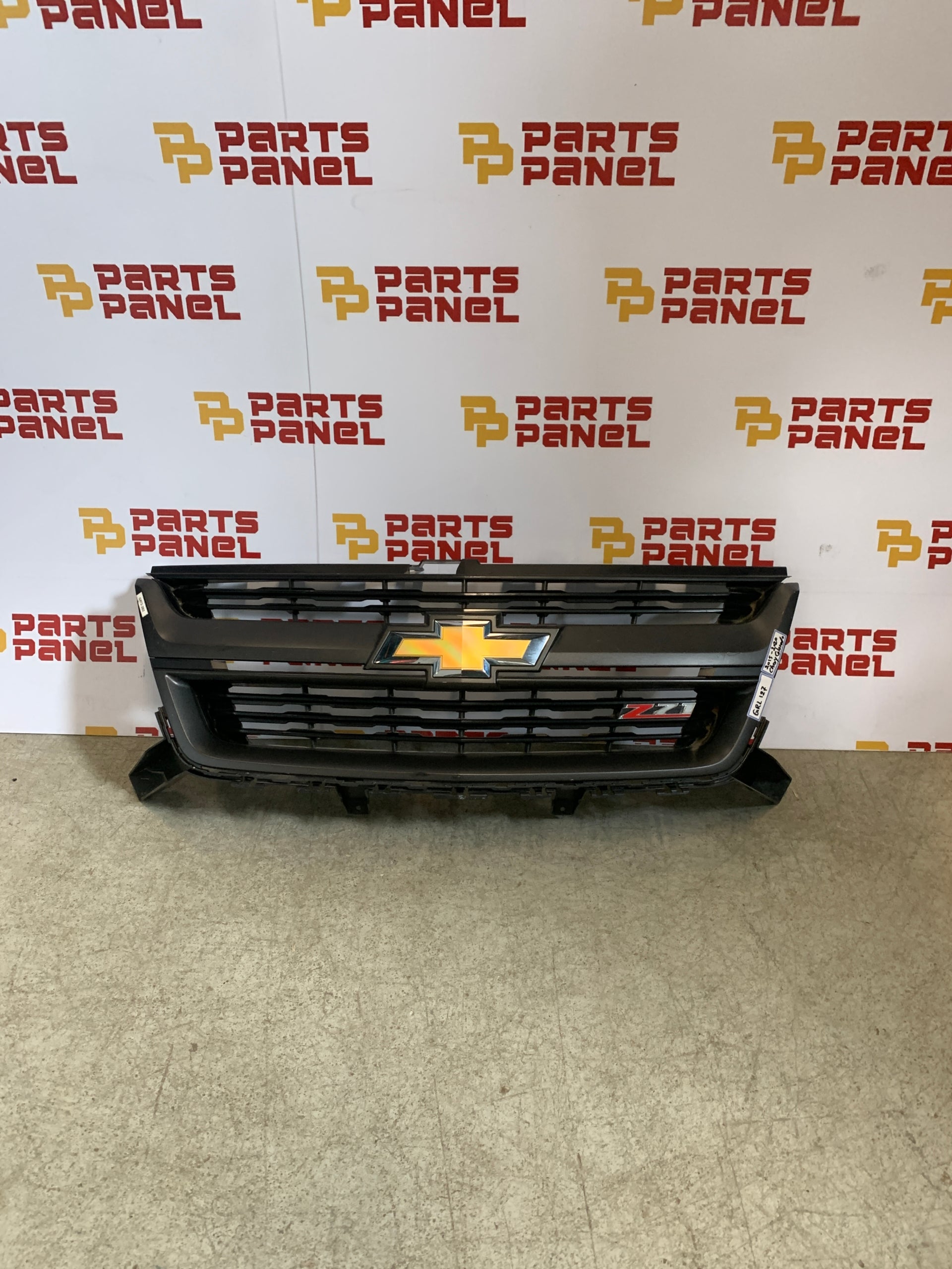 2015 - 2020 CHEVY COLORADO FRONT GRILLE 23451116