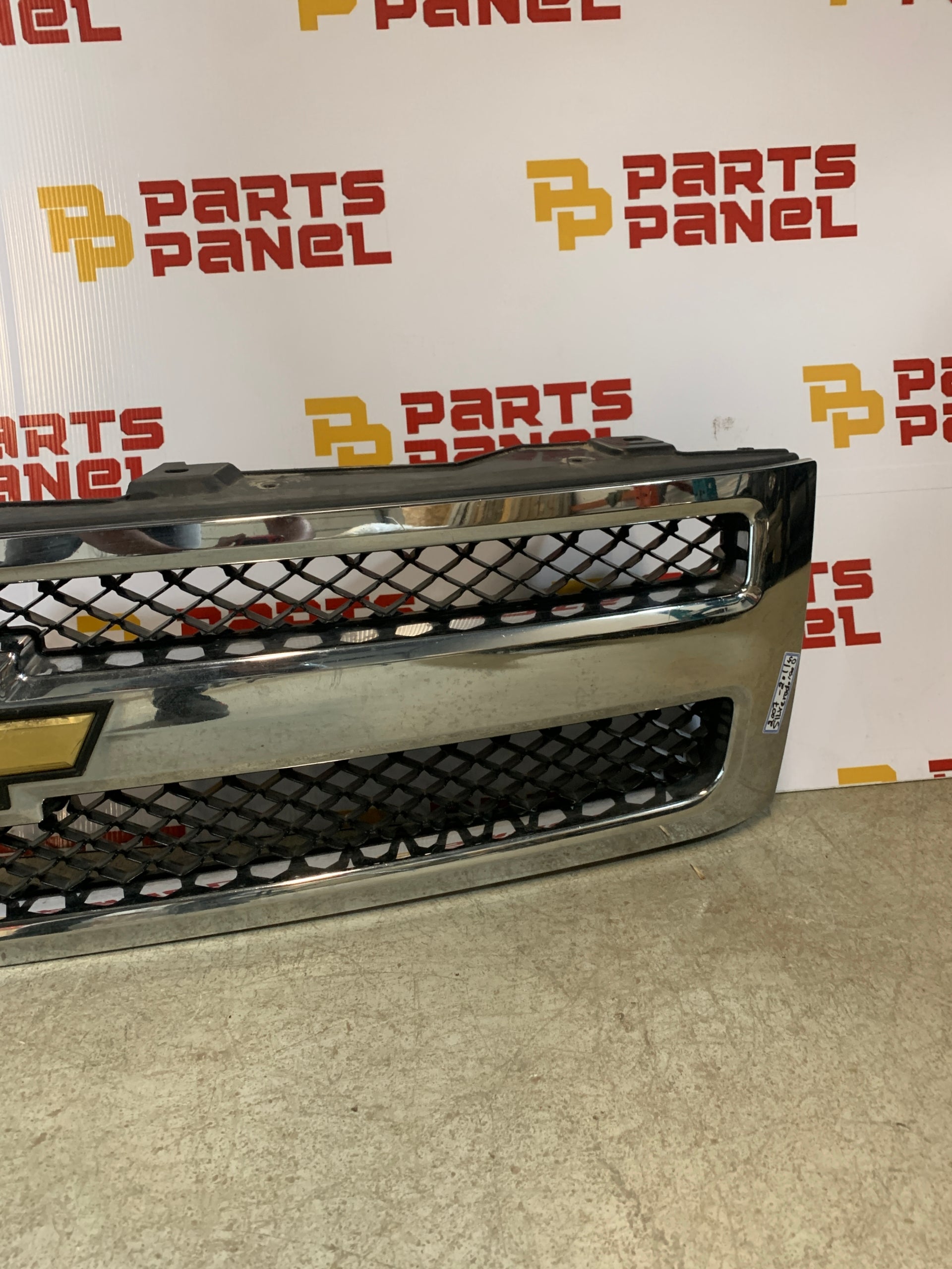 2007 - 2013 CHEVY SILVERADO 1500 FRONT GRILLE CHROME 15131717