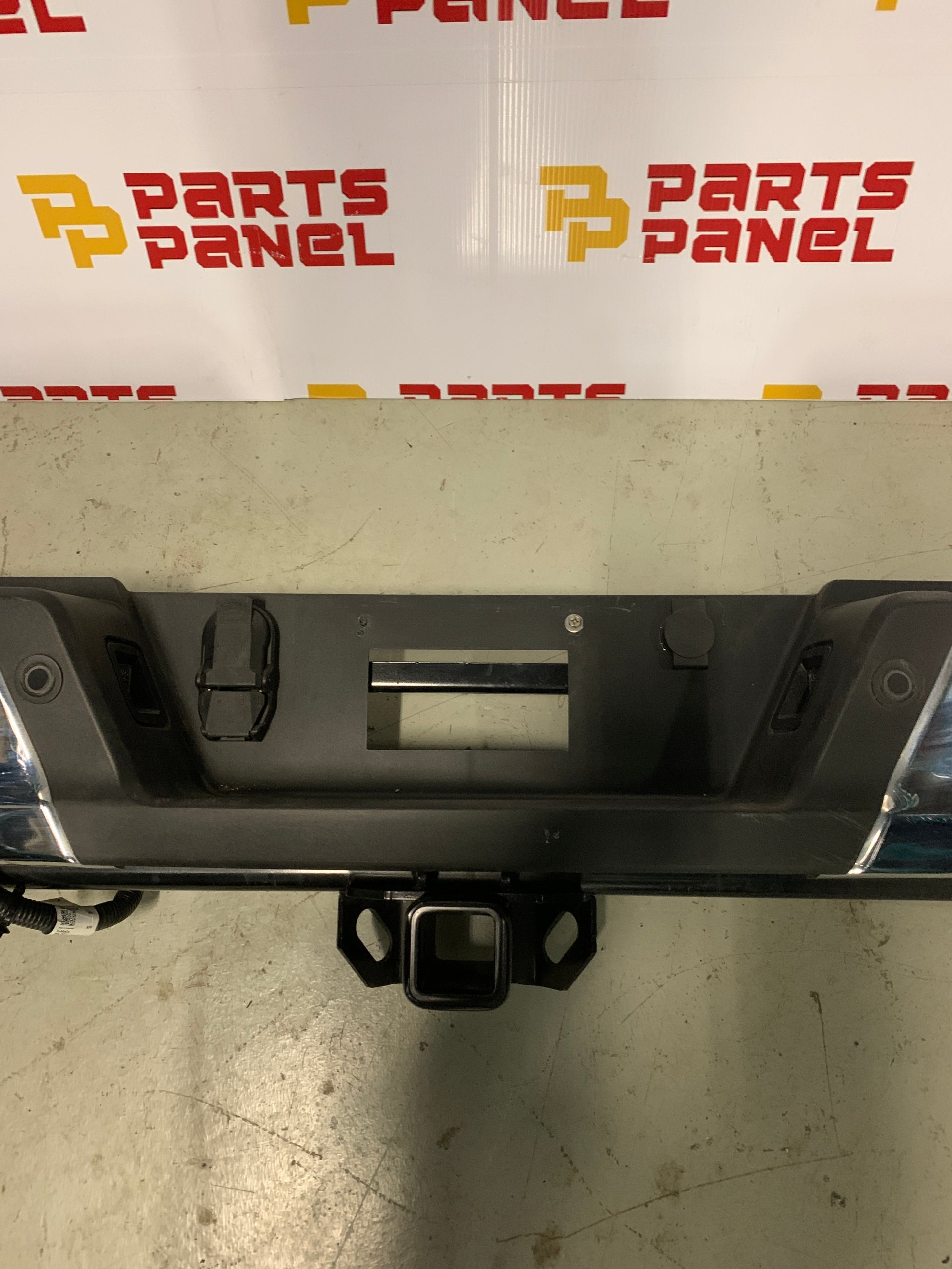 2021 - 2023 FORD F150 OEM REAR BUMPER CHROME 