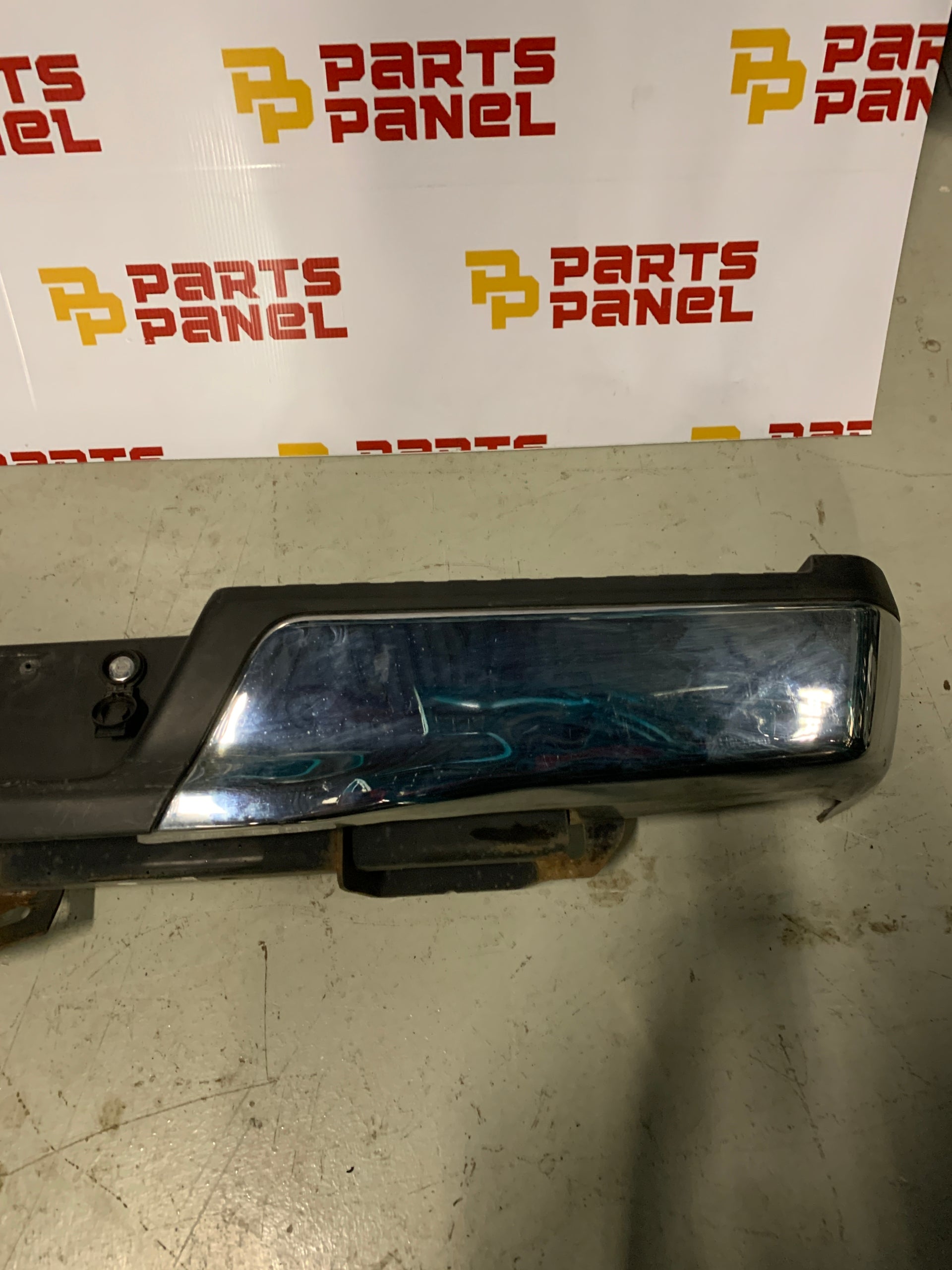 2021 - 2023 FORD F150 OEM REAR BUMPER CHROME ASSEMBLY