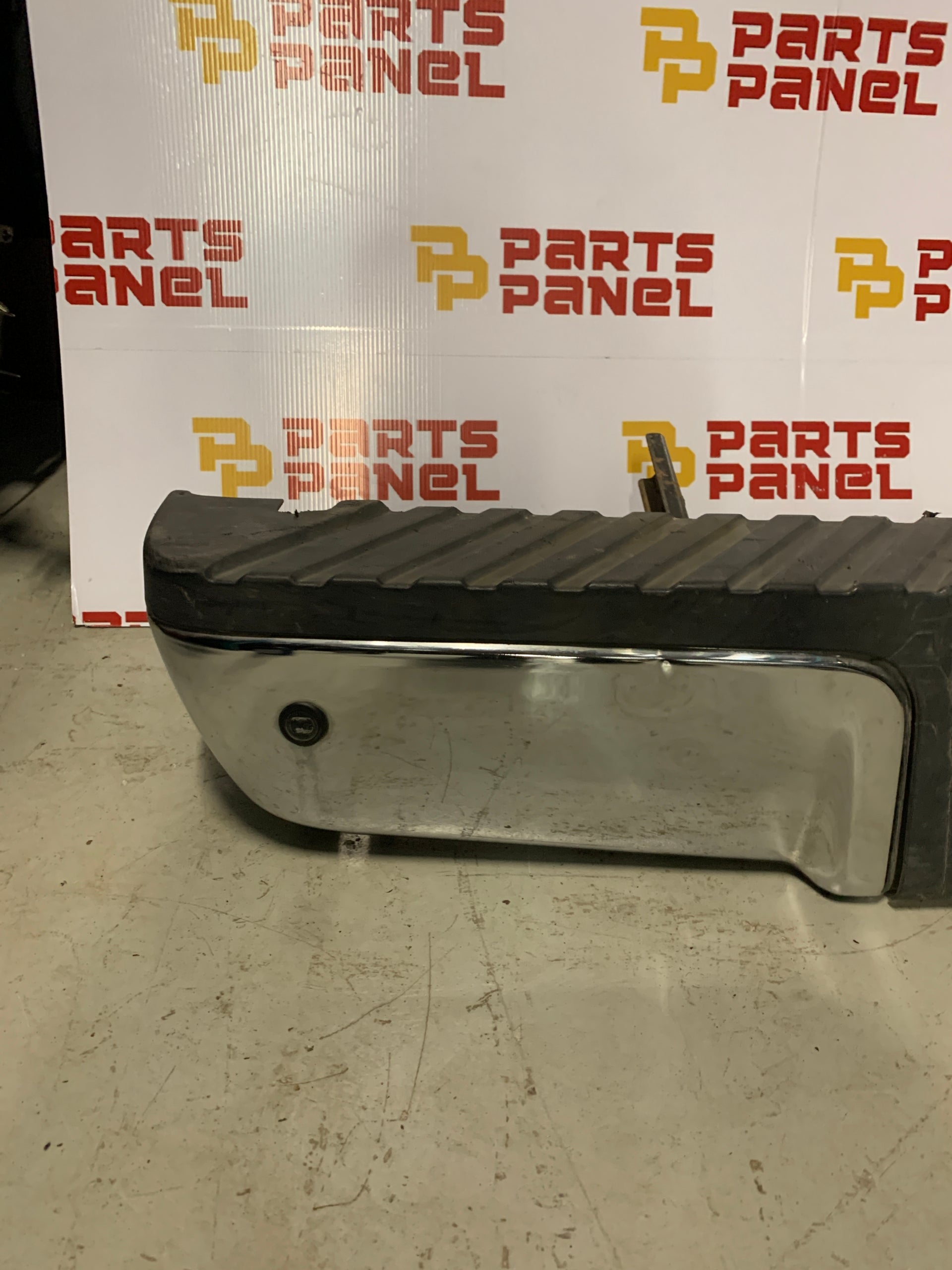2008 - 2016 FORD F250 / F350 OEM REAR BUMPER CHROME 