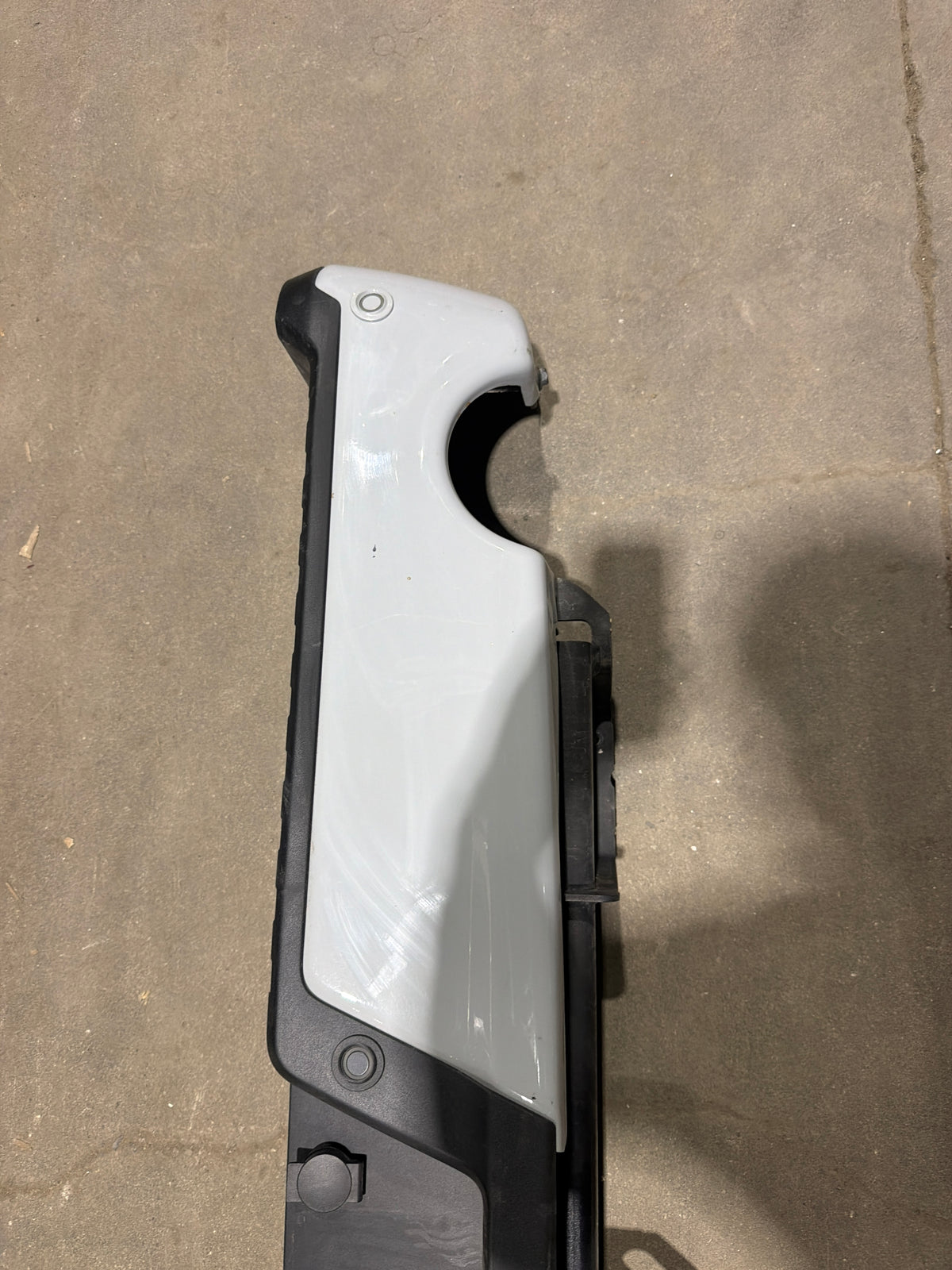 2021 - 2023 FORD F150 OEM PAINTED REAR BUMPER ASSEMBLY OEM USED