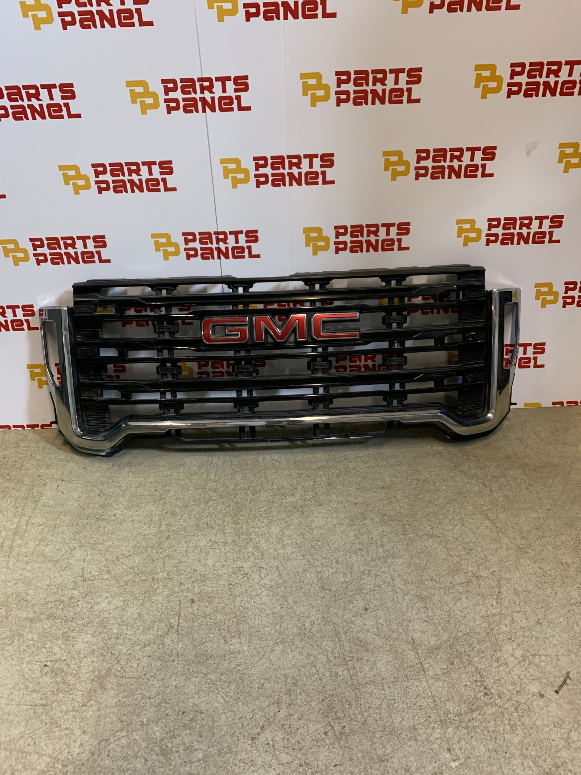 2020 - 2023 GMC SIERRA 2500 HD / 3500 HD FRONT OEM GRILLE 84656386