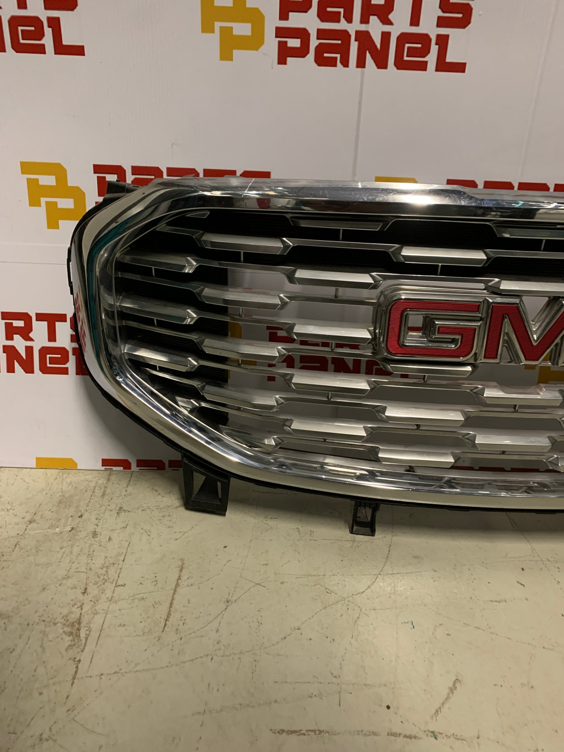 CALANDRE AVANT CHROMÉE GMC TERRAIN 2018-2020 84236094