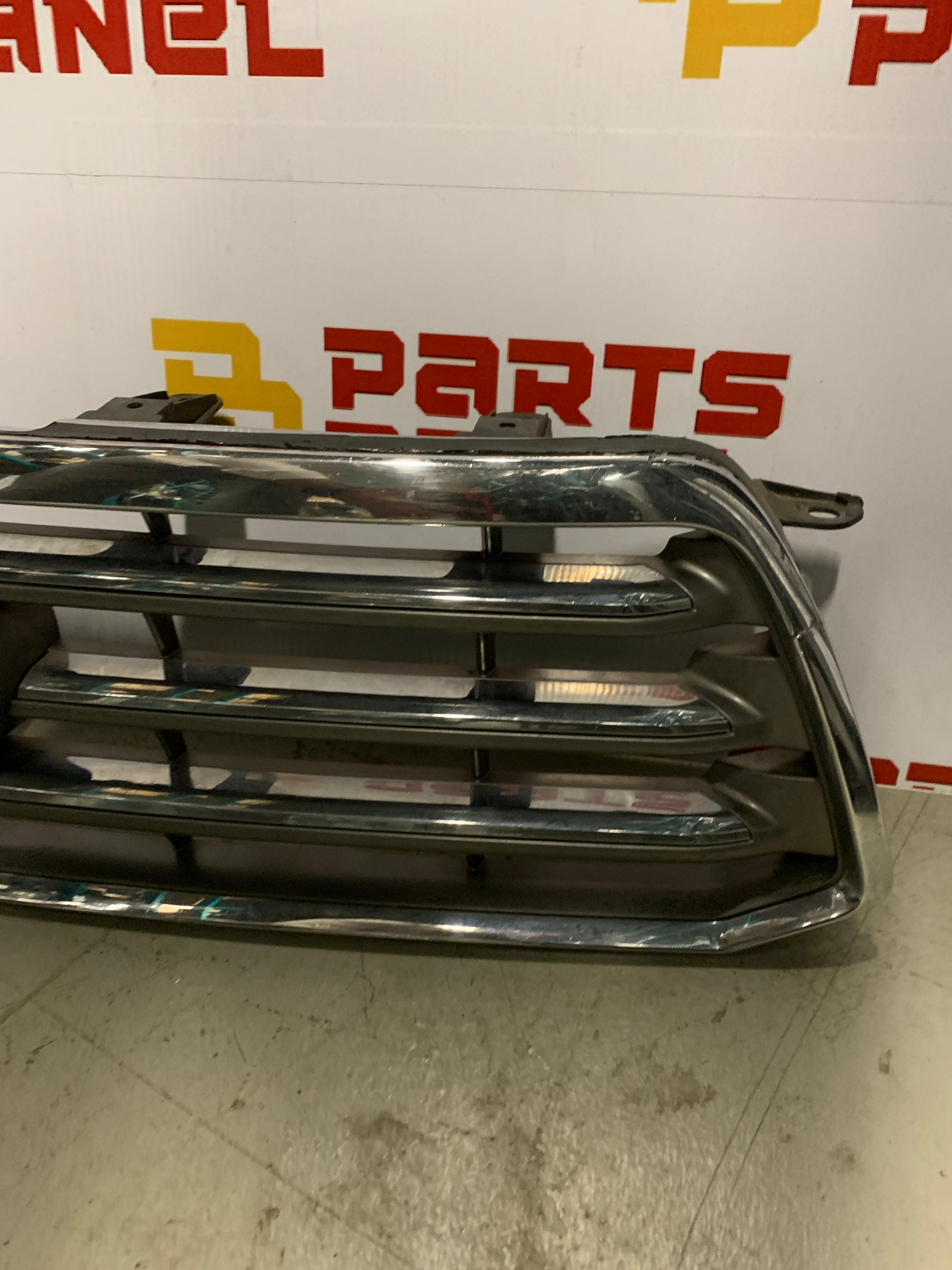 2008 - 2010 TOYOTA HIGHLANDER FRONT GRILLE 