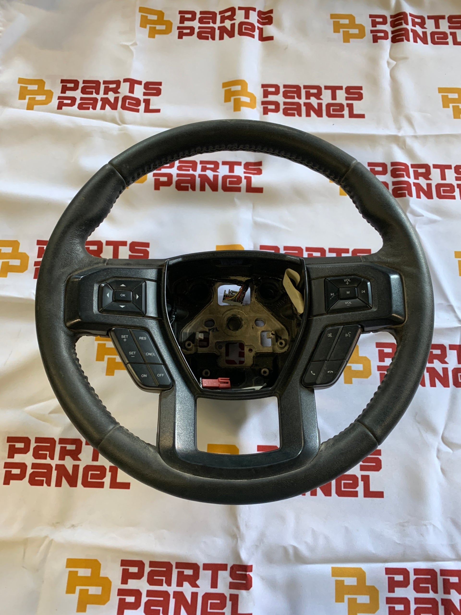 2016 - 2020 FORD F150 LEATHER STEERING WHEEL HL3B 3600 DE3ZHE