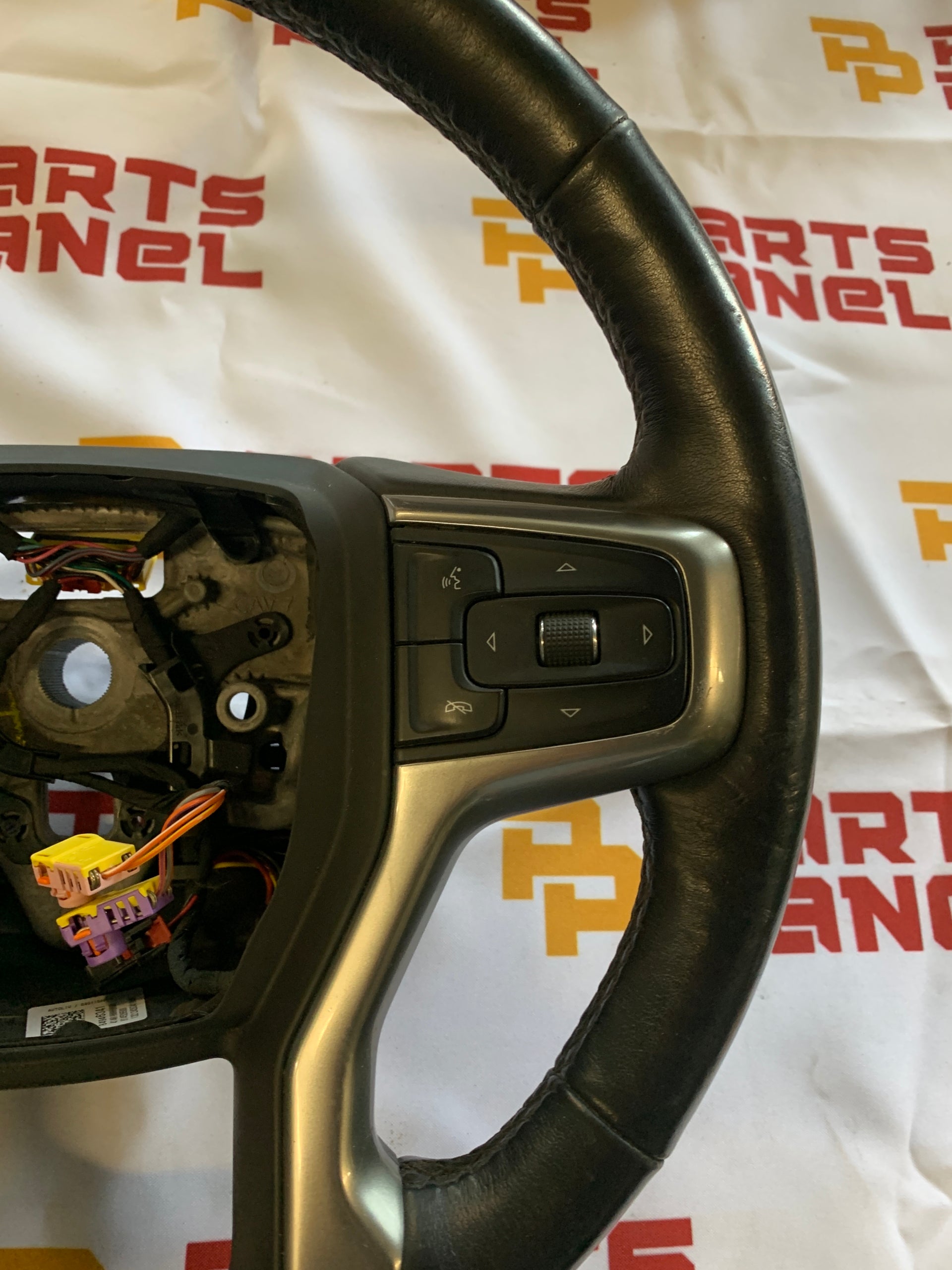 2019 - 2022 CHEVY SILVERADO 1500 / 2500 3500 / GMC SIERRA 2500 / 3500 VOLANTE DE CUERO CON CALEFACCIÓN 84946341