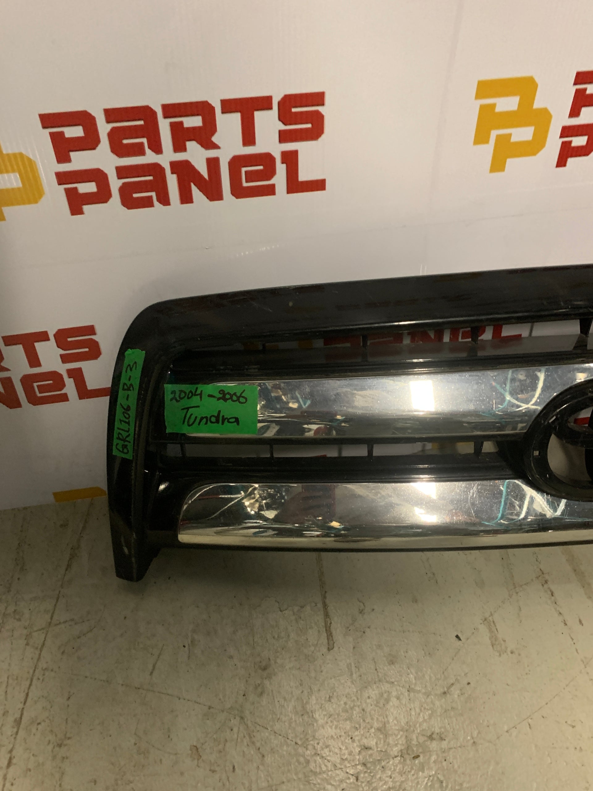 2003 - 2006 TOYOTA TUNDRA CALANDRE AVANT FEO 53100-0C120/0C130