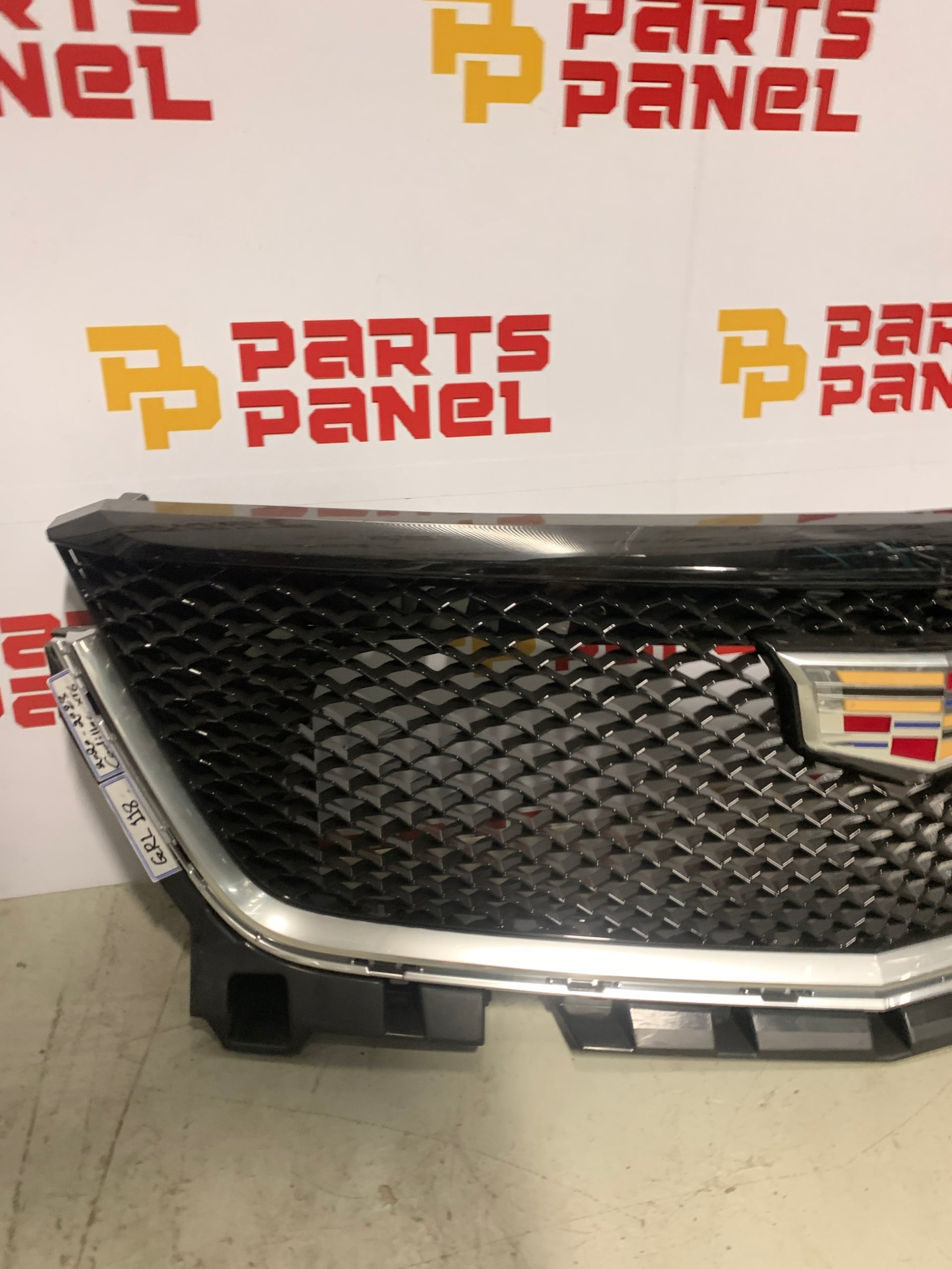 2020 - 2025 CADILLAC XT6 FRONT GRILLE 84758562