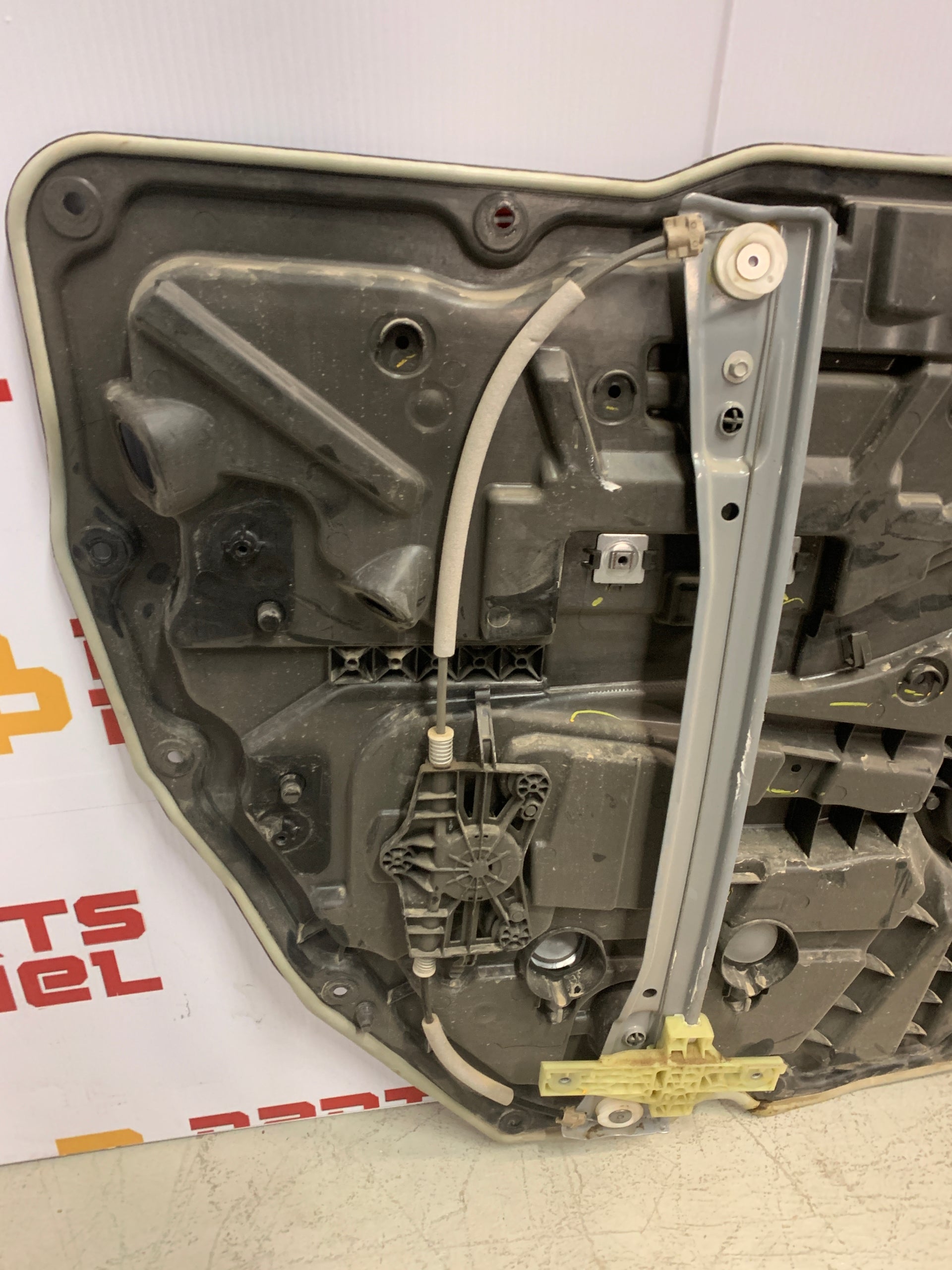 2019 - 2024 RAM 1500 PASSENGER SIDE REAR DOOR WINDOW REGULATOR INNER PANEL CB59117P