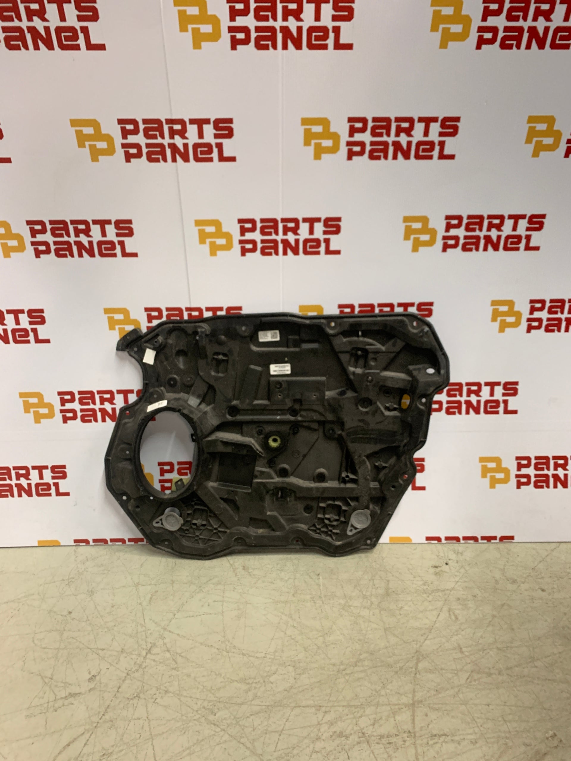 2019 - 2024 RAM 1500 DRIVER SIDE FRONT DOOR WINDOW REGULATOR INNER PANEL CB59114P