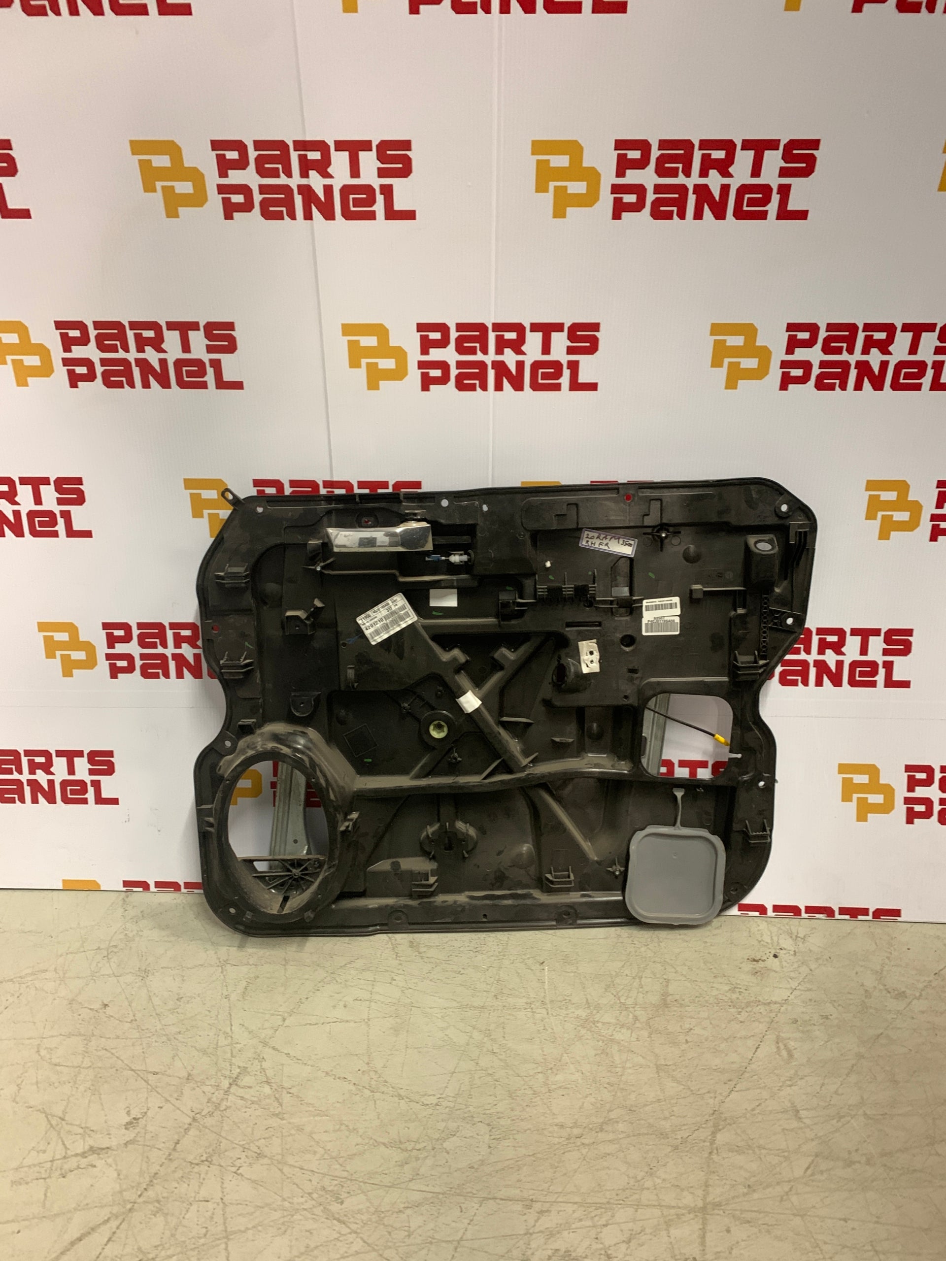 2011 - 2024 RAM 2500 / 3500 PASSENGER SIDE FRONT DOOR WINDOW REGULATOR INNER PANEL CB59157P