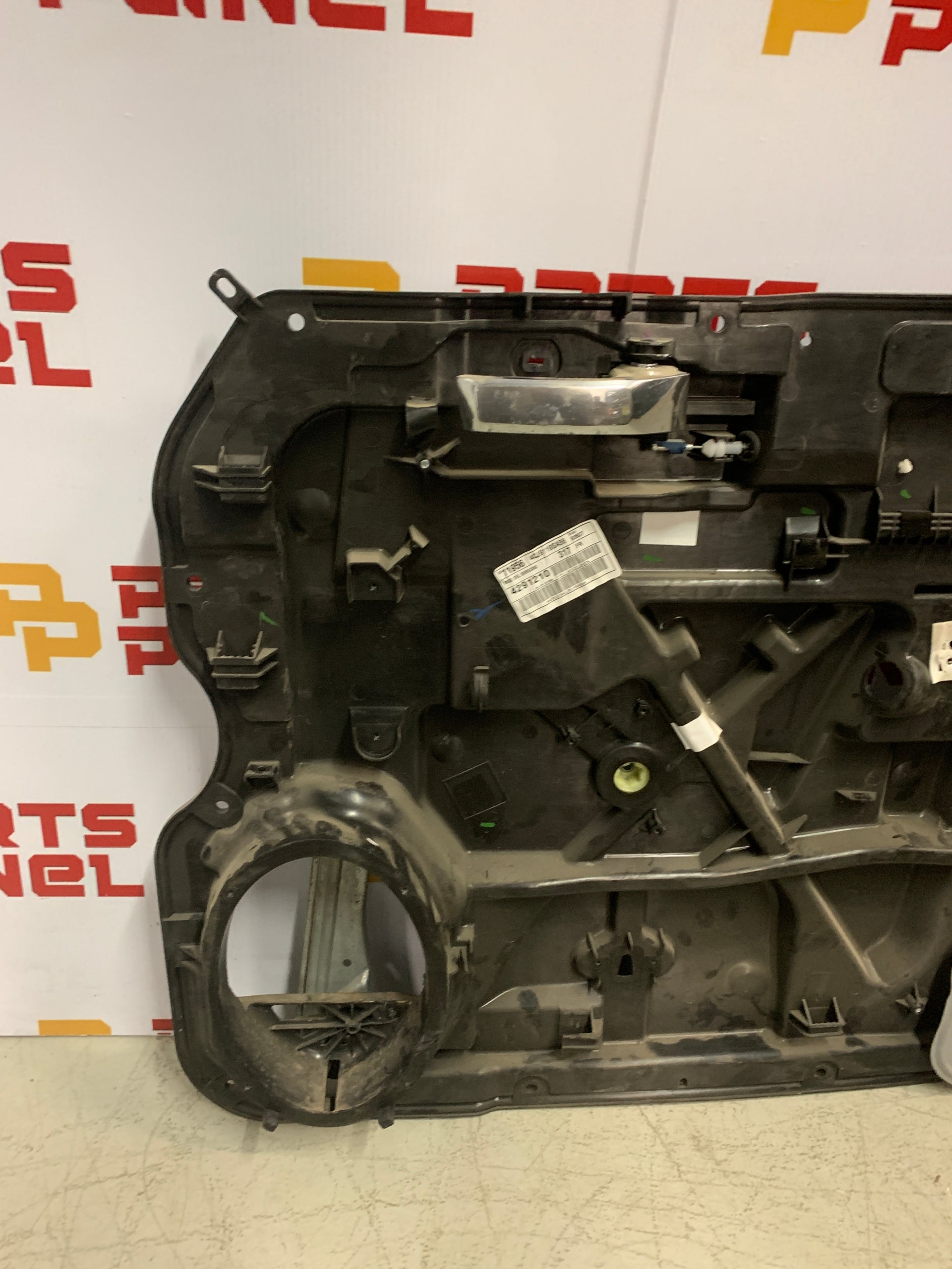 2011 - 2024 RAM 2500 / 3500 PASSENGER SIDE FRONT DOOR WINDOW REGULATOR INNER PANEL CB59157P