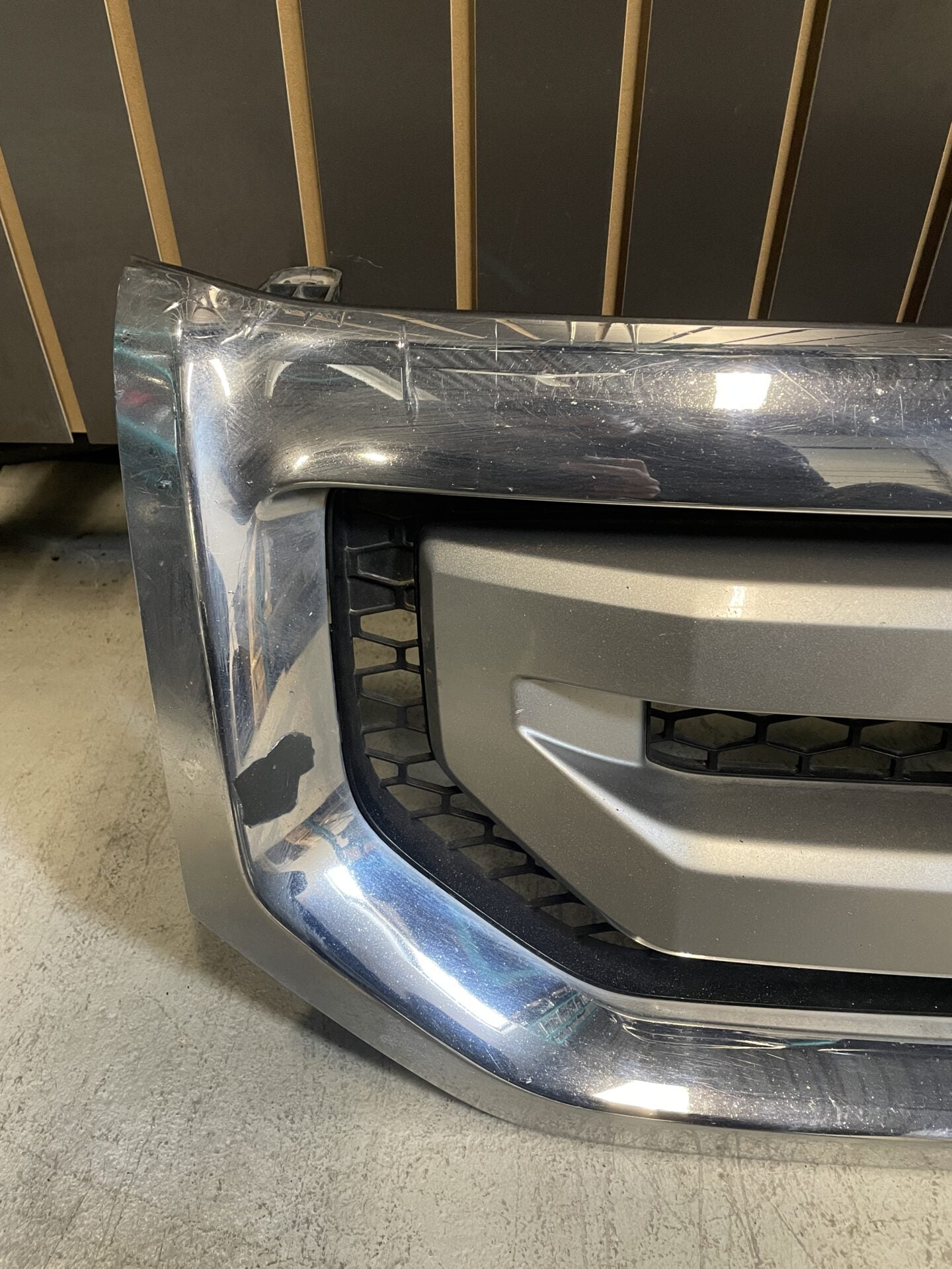 2009 - 2011 HONDA PILOT UPPER FRONT GRILLE 75101-SZAA-01ZA