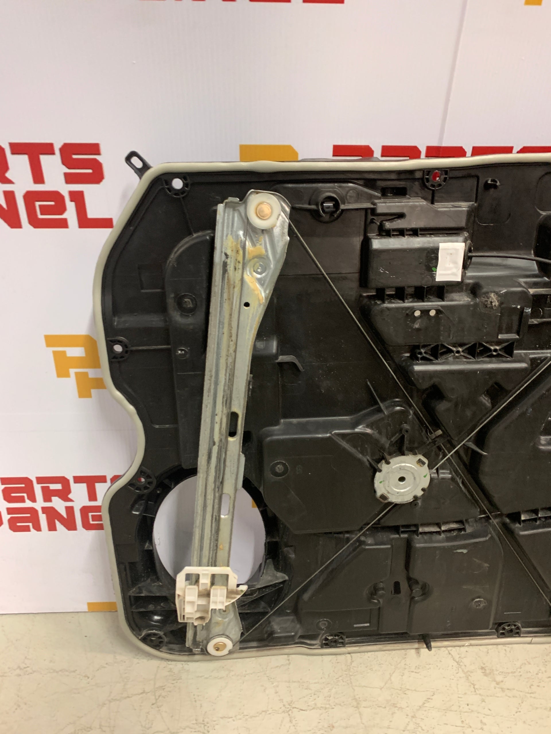 2013 - 2019 RAM 1500 PASSENGER SIDE FRONT DOOR WINDOW REGULATOR INNER PANEL CB59043P
