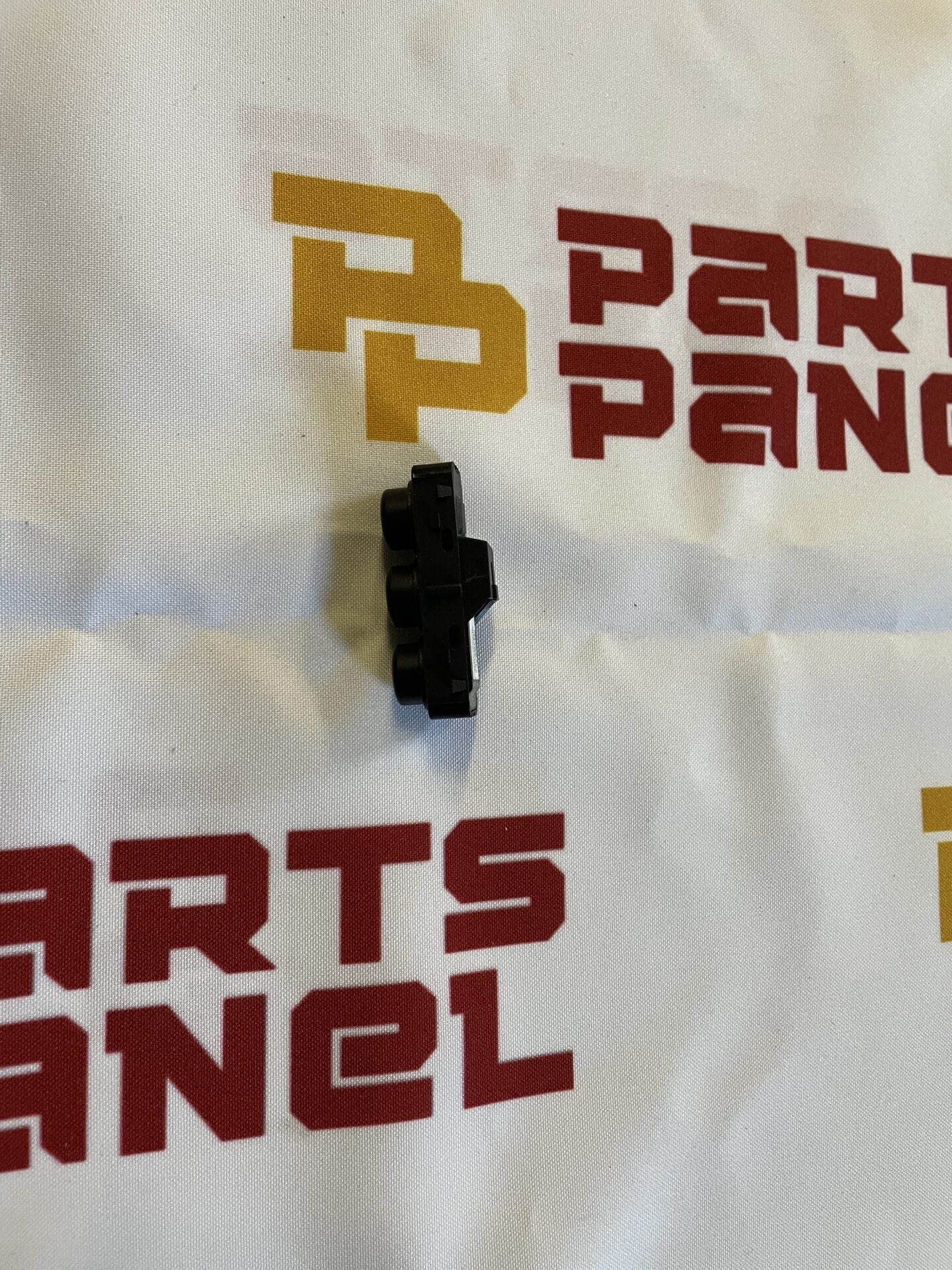 2015 - 2024 CHRYSLER 300 / DODGE CHARGER / RAM 2500 3500 / JEEP COMPASS MEMORY SWITCH 68233681AA