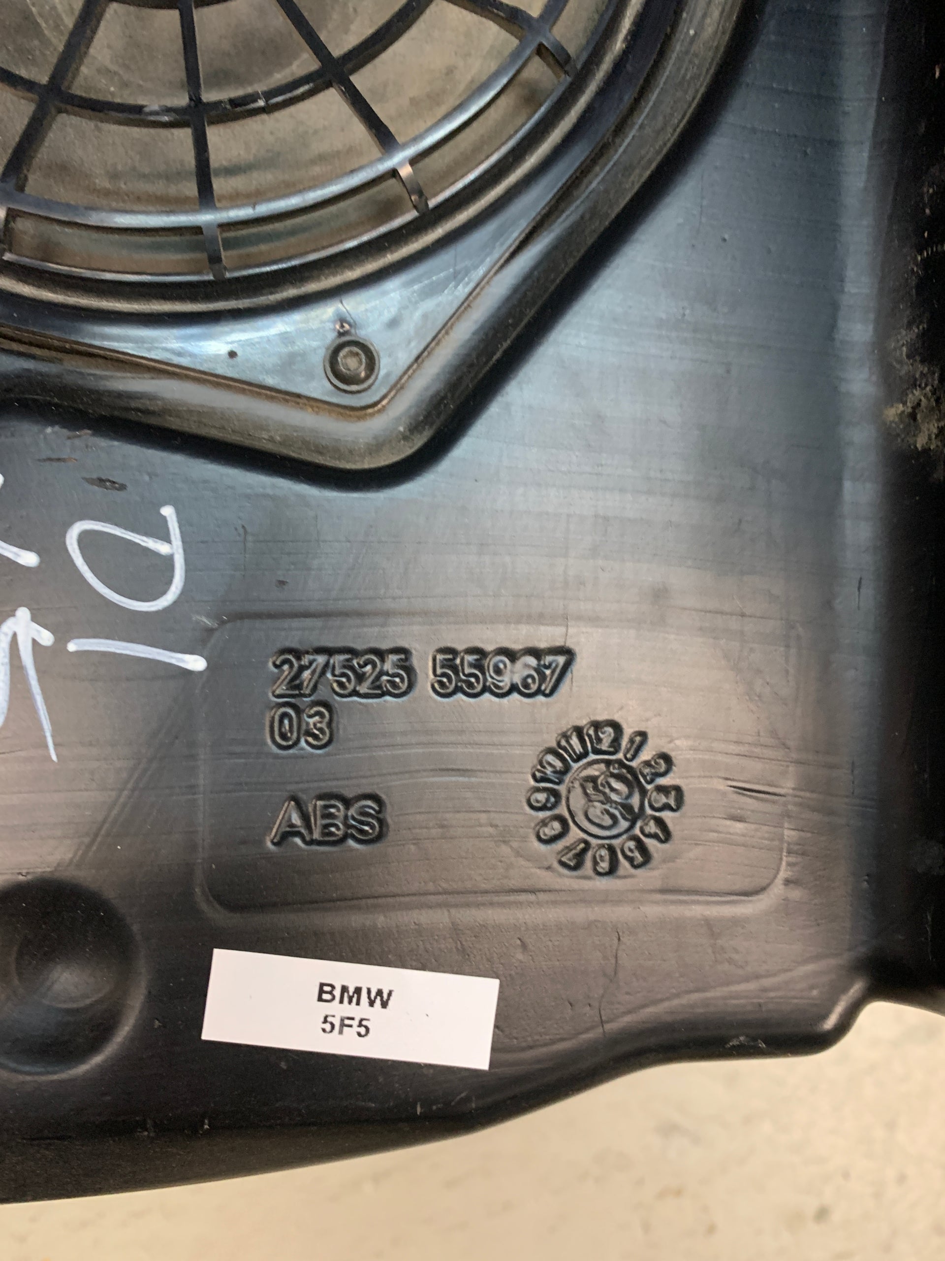  2000 - 2006 BMW X5 4.4i GASOLINA 210KW (286HP) SUBWOOFER SPEAKER OEM 208379378 2752555967
