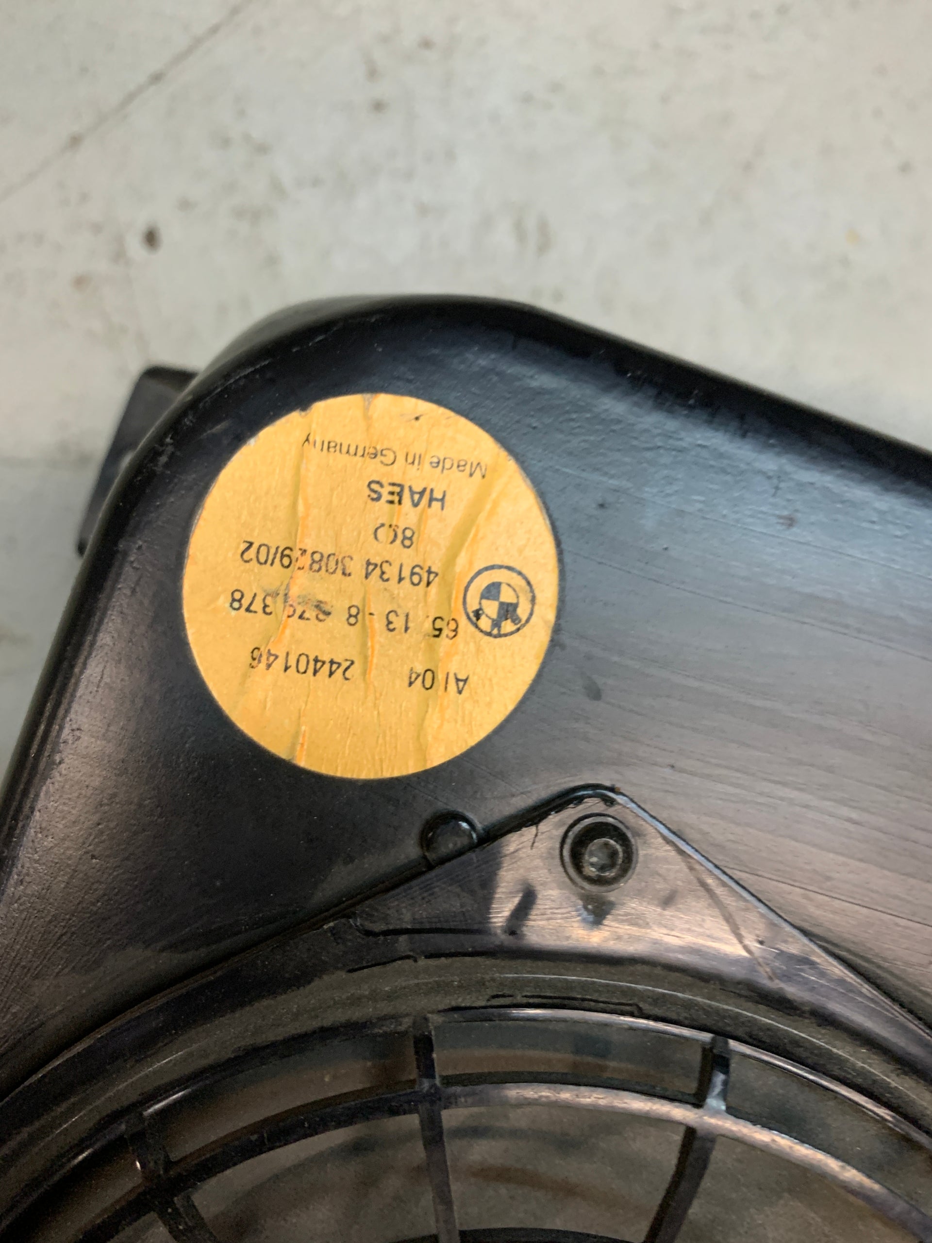  2000 - 2006 BMW X5 4.4i GASOLINA 210KW (286HP) SUBWOOFER SPEAKER OEM 208379378 2752555967