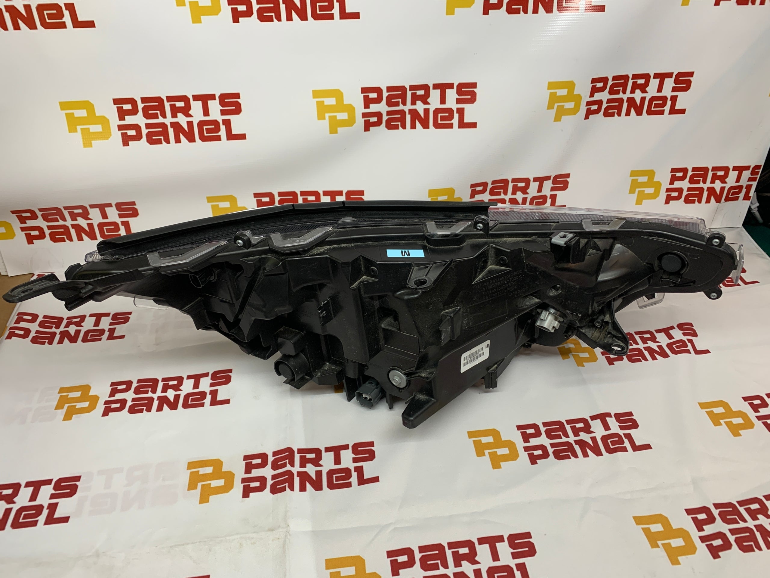 FARO DELANTERO ORIGINAL OEM LADO DEL CONDUCTOR TOYOTA RAV4 HÍBRIDO 2022-2024 81150-0R430