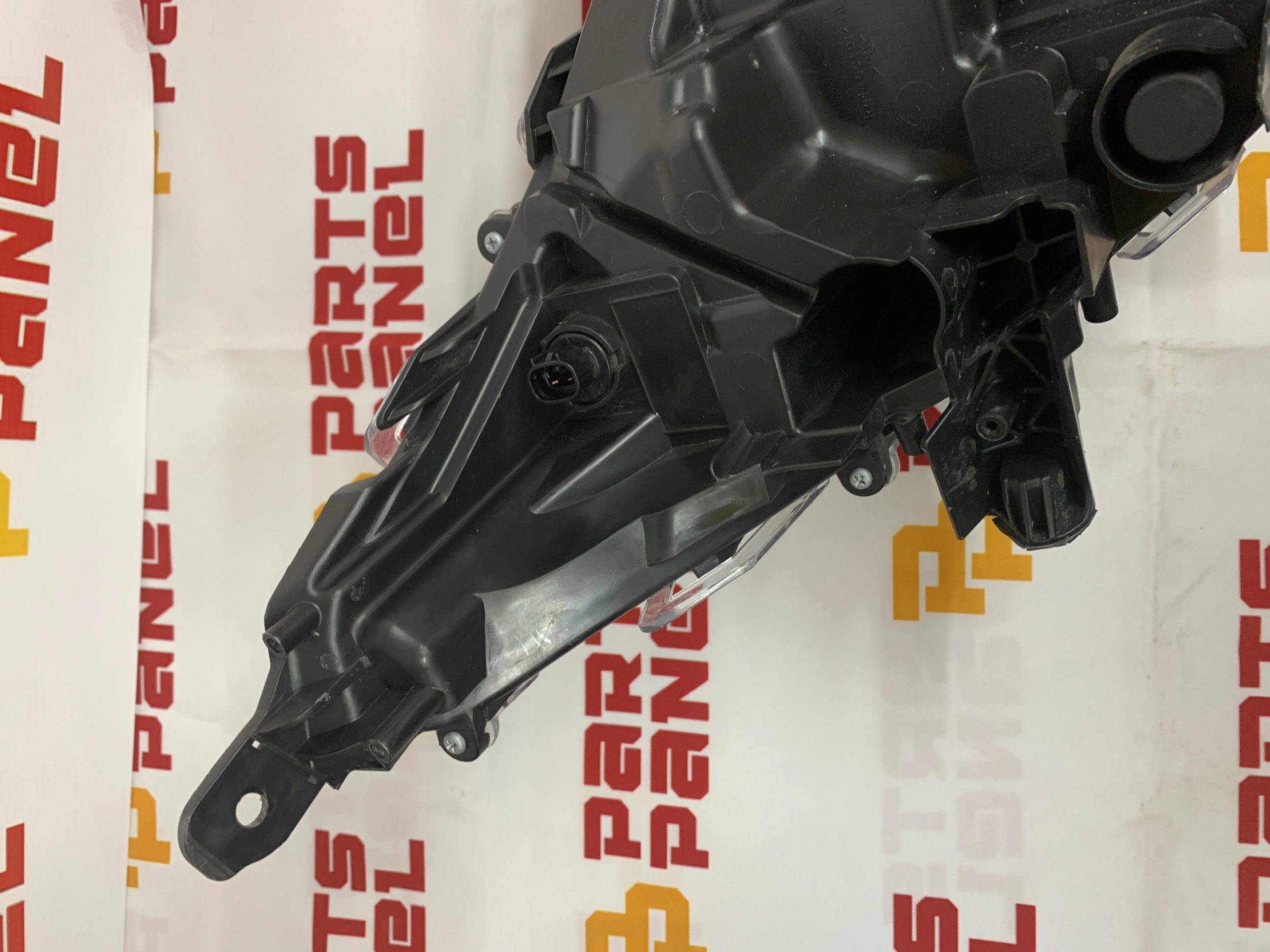 FARO DELANTERO ORIGINAL OEM LADO DEL CONDUCTOR TOYOTA RAV4 HÍBRIDO 2022-2024 81150-0R430
