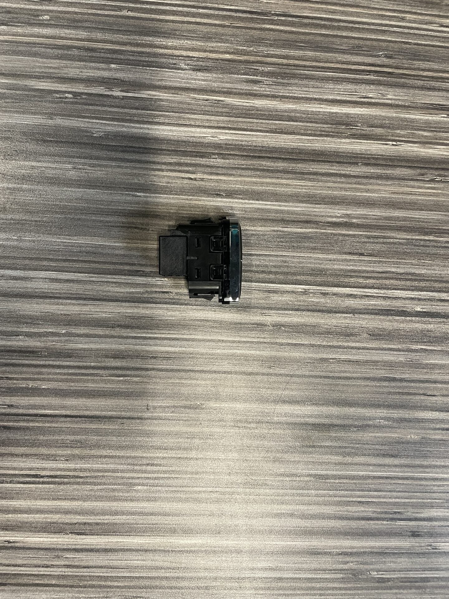 2015 - 2020 FORD F-150 INTERRUPTOR DE BLOQUEO DEL LADO DEL CONDUCTOR BB5T14017DCW