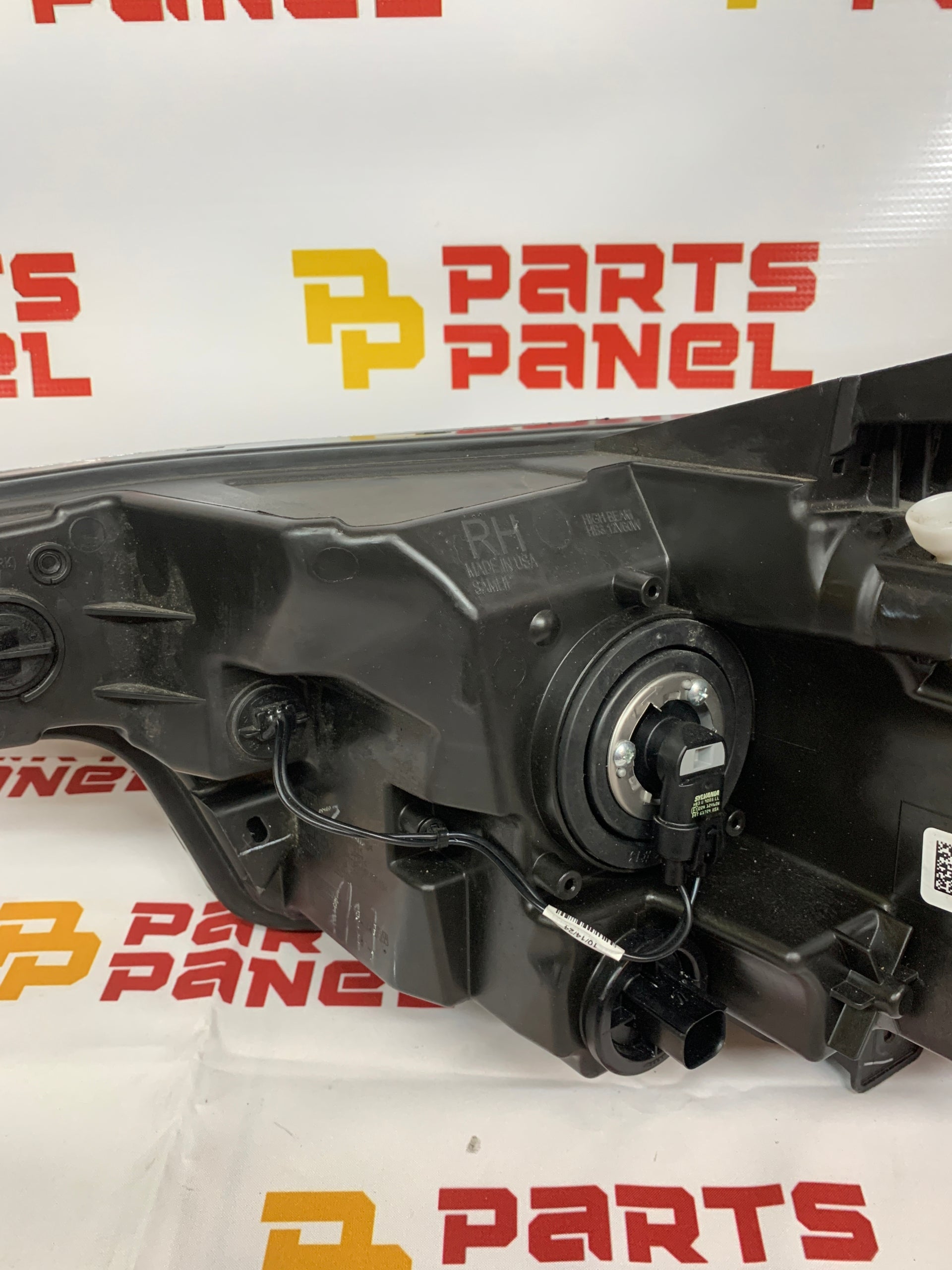 2023 - 2025 CHEVY COLORADO PASSENGER SIDE HALOGEN OEM HEADLIGHT 85045267
